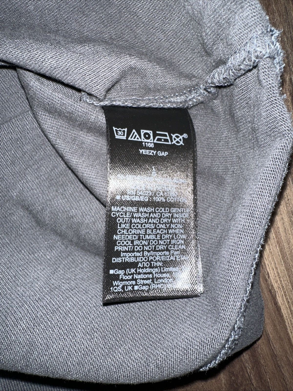 Balenciaga × Gap × Yeezy Yeezy Gap Balenciaga 10A Dove Long Sleeve Dark Grey Size L Size US L / EU 52-54 / 3 - 5 Thumbnail