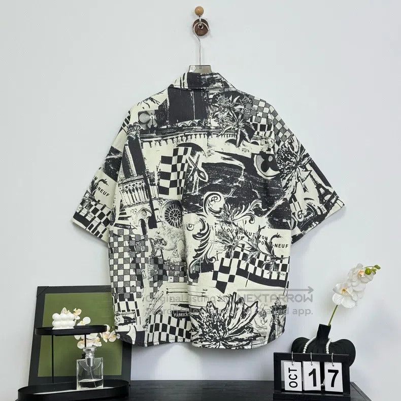 Louis Vuitton Louis Vuitton size 5l Black and white multi-element full-pr Size US M / EU 48-50 / 2 - 4 Thumbnail