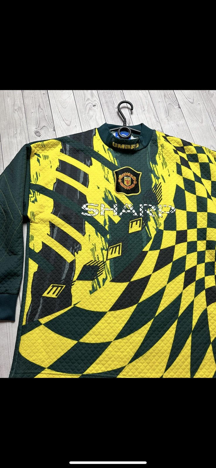 Umbro Vintage Goalkeeper Manchester United soccer jersey rare M Size US M / EU 48-50 / 2 - 3 Thumbnail