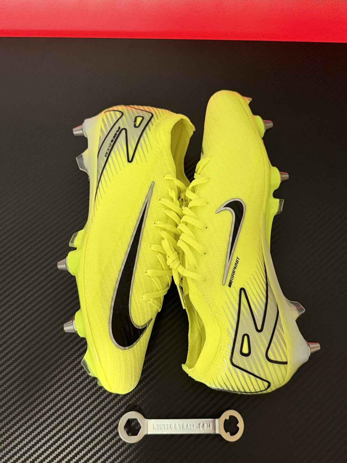 Nike Nike Mercurial Vapor 16 Size US 7.5 / EU 40-41 - 3 Thumbnail