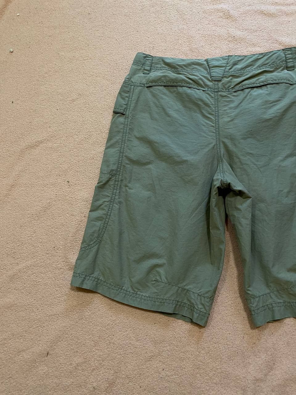 Nike Y2K logo shorts Nike Vintage Size US 32 / EU 48 - 18 Thumbnail