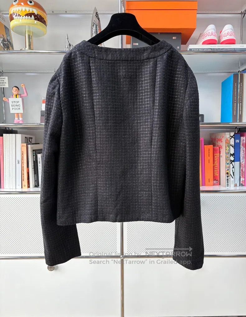 Chanel Chanel 24p black rolled-edged camelia classic small black Size L / US 10 / IT 46 - 3 Thumbnail