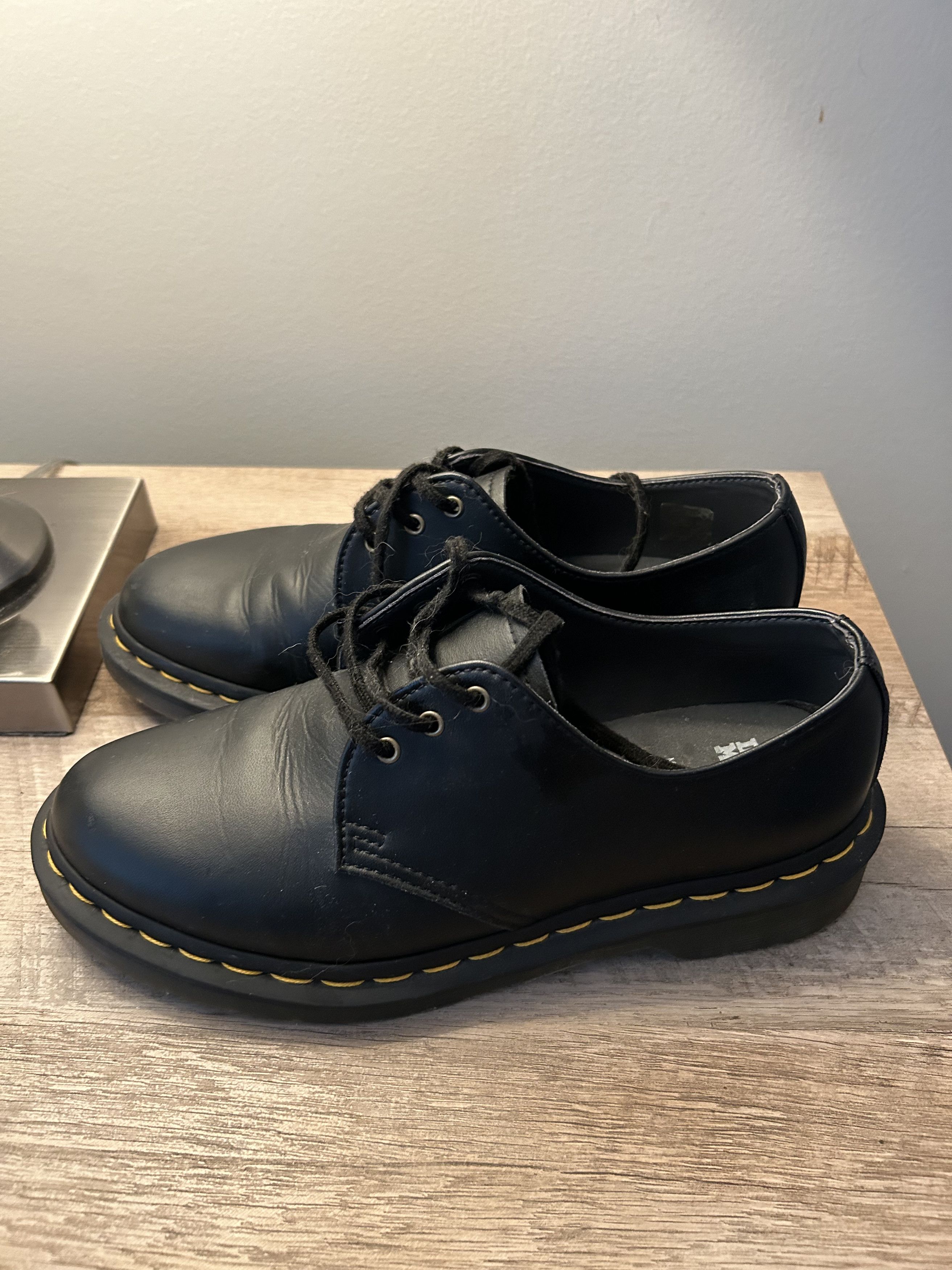 【FRAGMENT DESIGN × Dr.Martens】HOLLIGBORN fragment design x Dr Martens Hollingborn Derby | Hypebeast