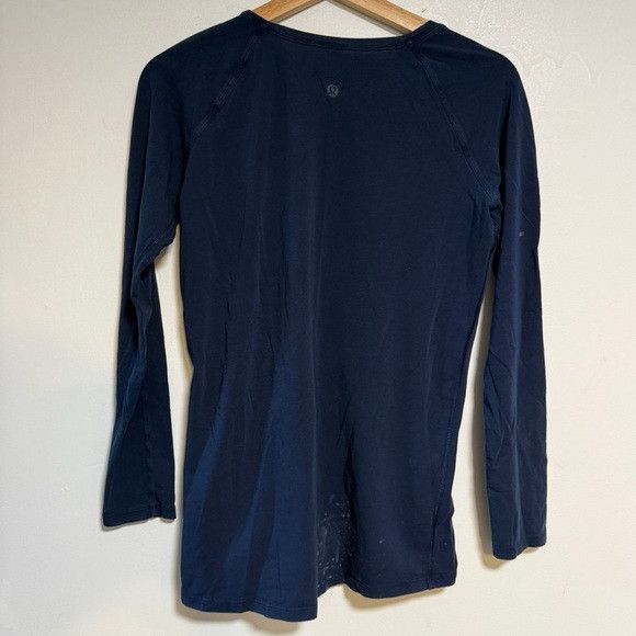 Lululemon Lululemon Navy Blue Long Sleeve Performance Top (Ap. M, 18”) Size M / US 6-8 / IT 42-44 - 5 Thumbnail