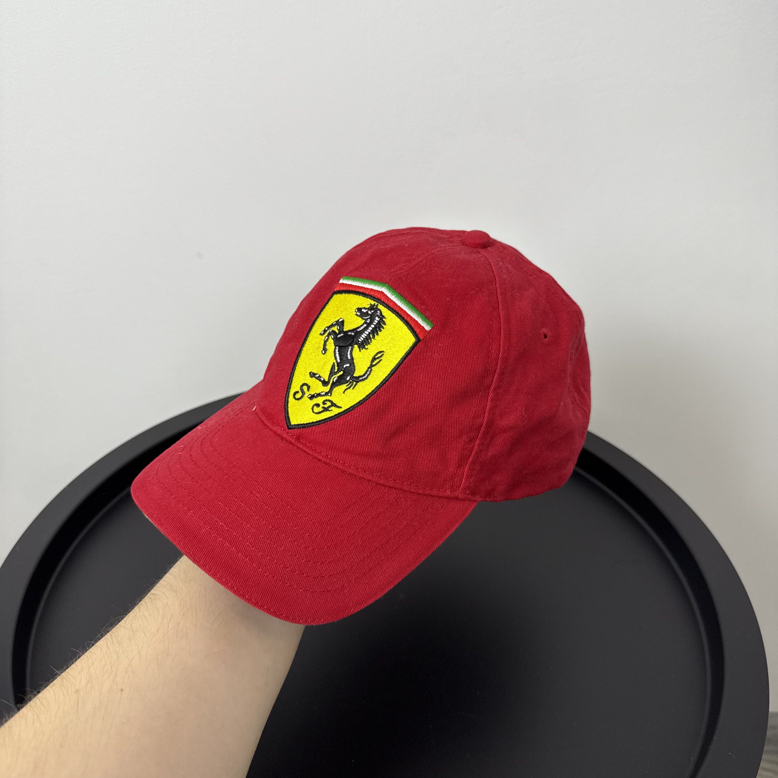 Ferrari Vintage Scuderia Ferrari 90s F1 Racing Red Baseball Cap Hat Size ONE SIZE - 1 Thumbnail