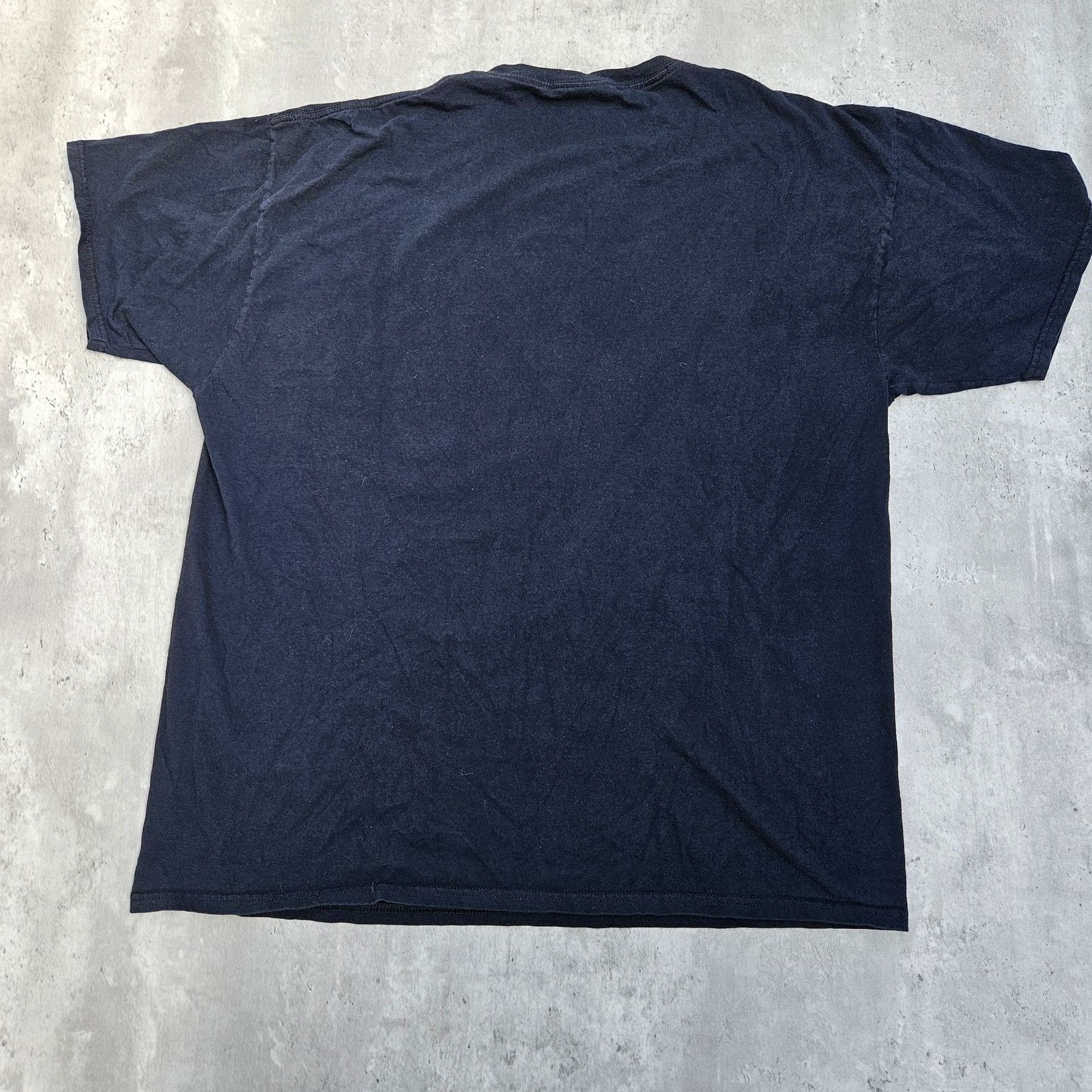 Fruit Of The Loom Vintage Wolf Print Graphic T-Shirt Size Mens XL Size US XL / EU 56 / 4 - 4 Thumbnail