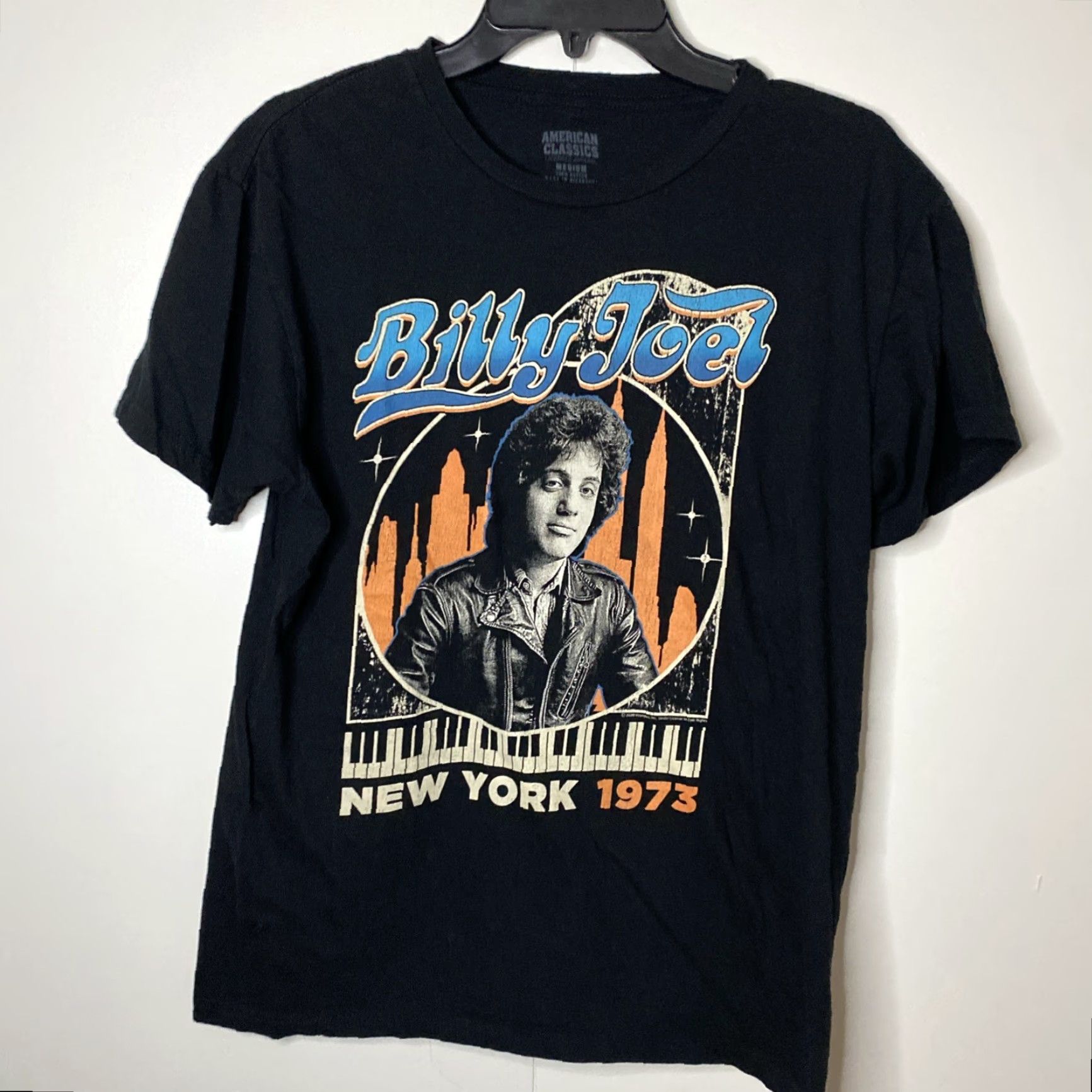 Vintage American Classics Billy Joel T Shirt Mens M Black Short Sleeve Licensed Concert Band Tee Piano Man Shirt Size US M / EU 48-50 / 2 - 7 Thumbnail
