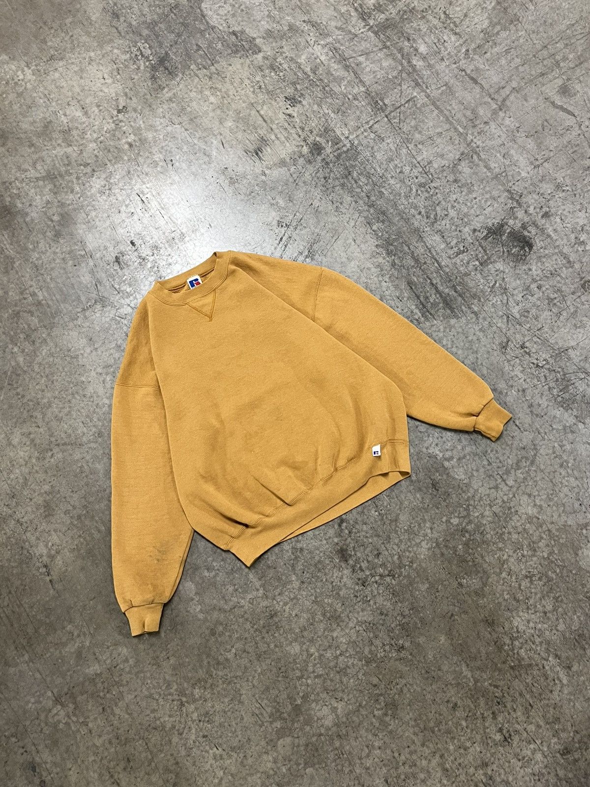 Russell Athletic × Vintage Russell athletic boxy fit earth tone crewneck hype rare Size US XL / EU 56 / 4 - 1 Thumbnail