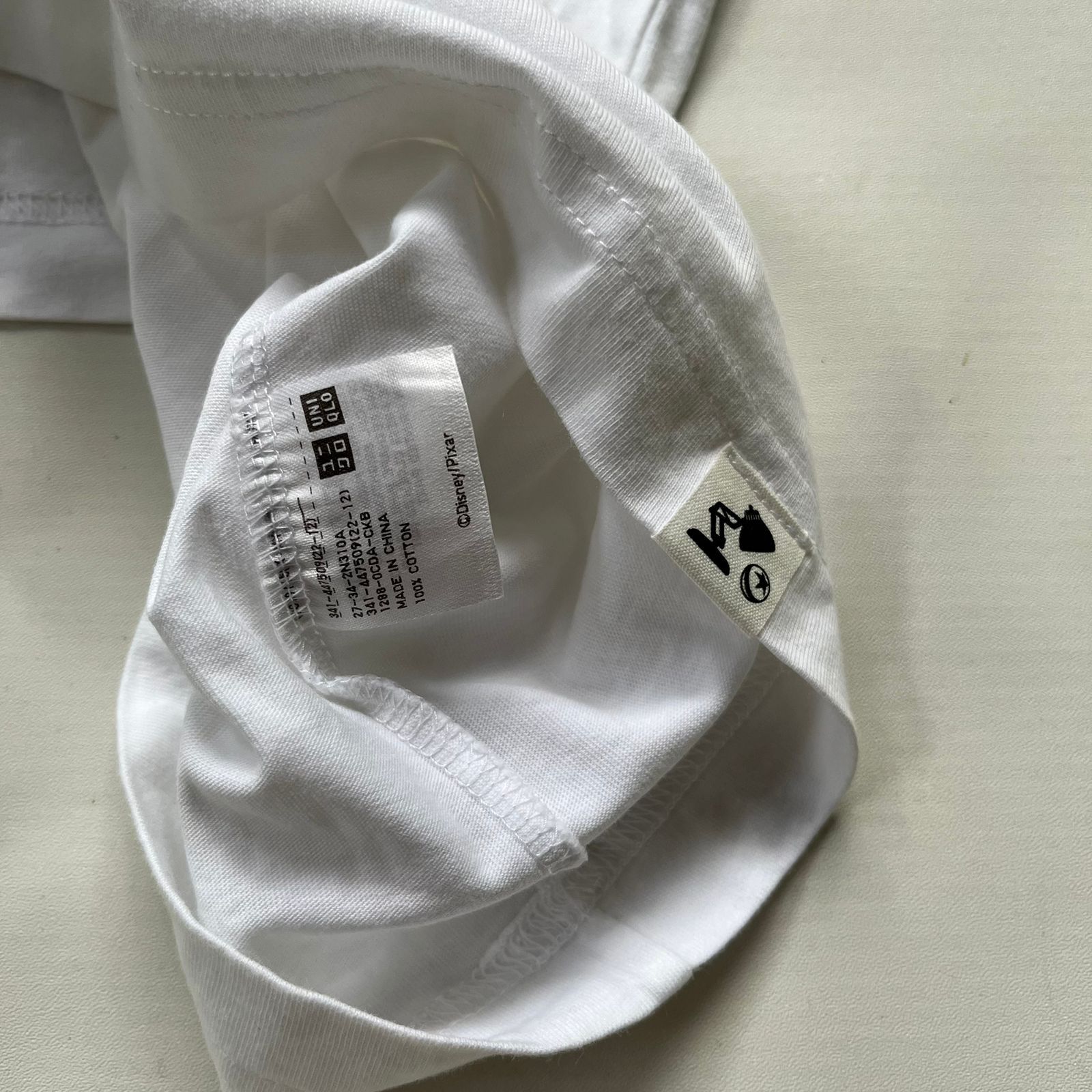 Uniqlo Uniqlo x Pixar Size US M / EU 48-50 / 2 - 4 Thumbnail