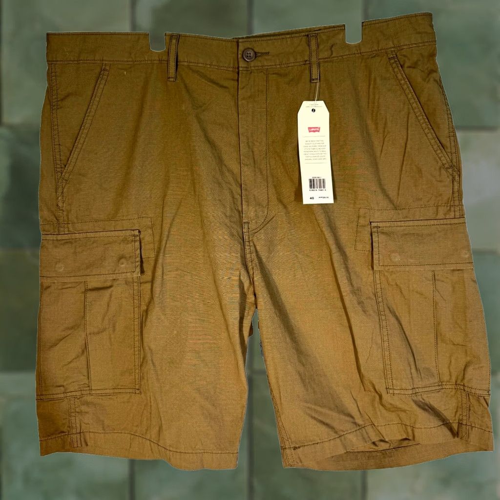 Levi's Levi’s Cargo Shorts Mens 40 Tan Loose Fit Mid Rise Flat Front Casual Shorts Size US 40 / EU 56 - 1 Thumbnail