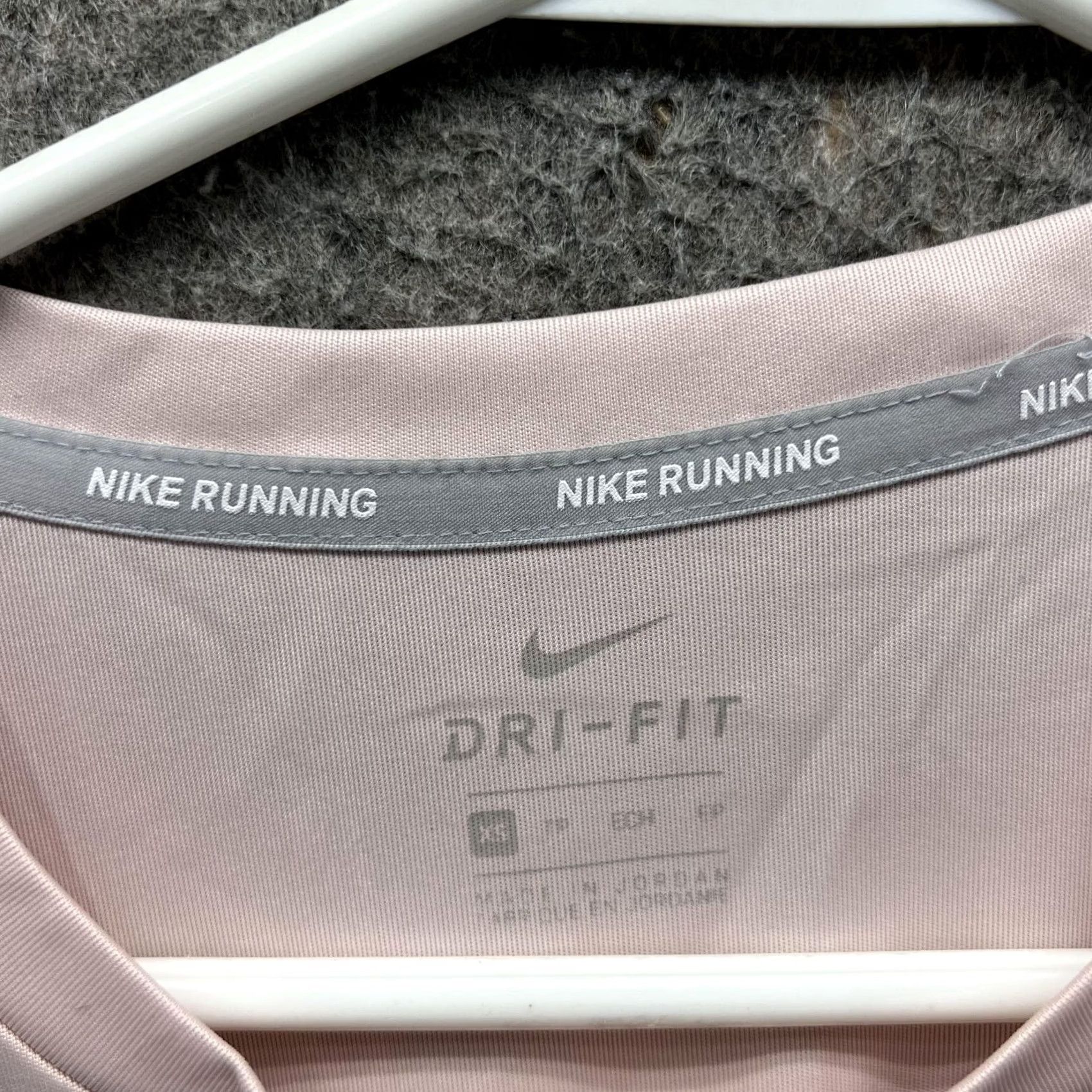 Nike Nike Shirt Women XS Pink Athletic Training Polyester Crewneck Short Sleeve Size XS / US 0-2 / IT 36-38 - 5 Thumbnail