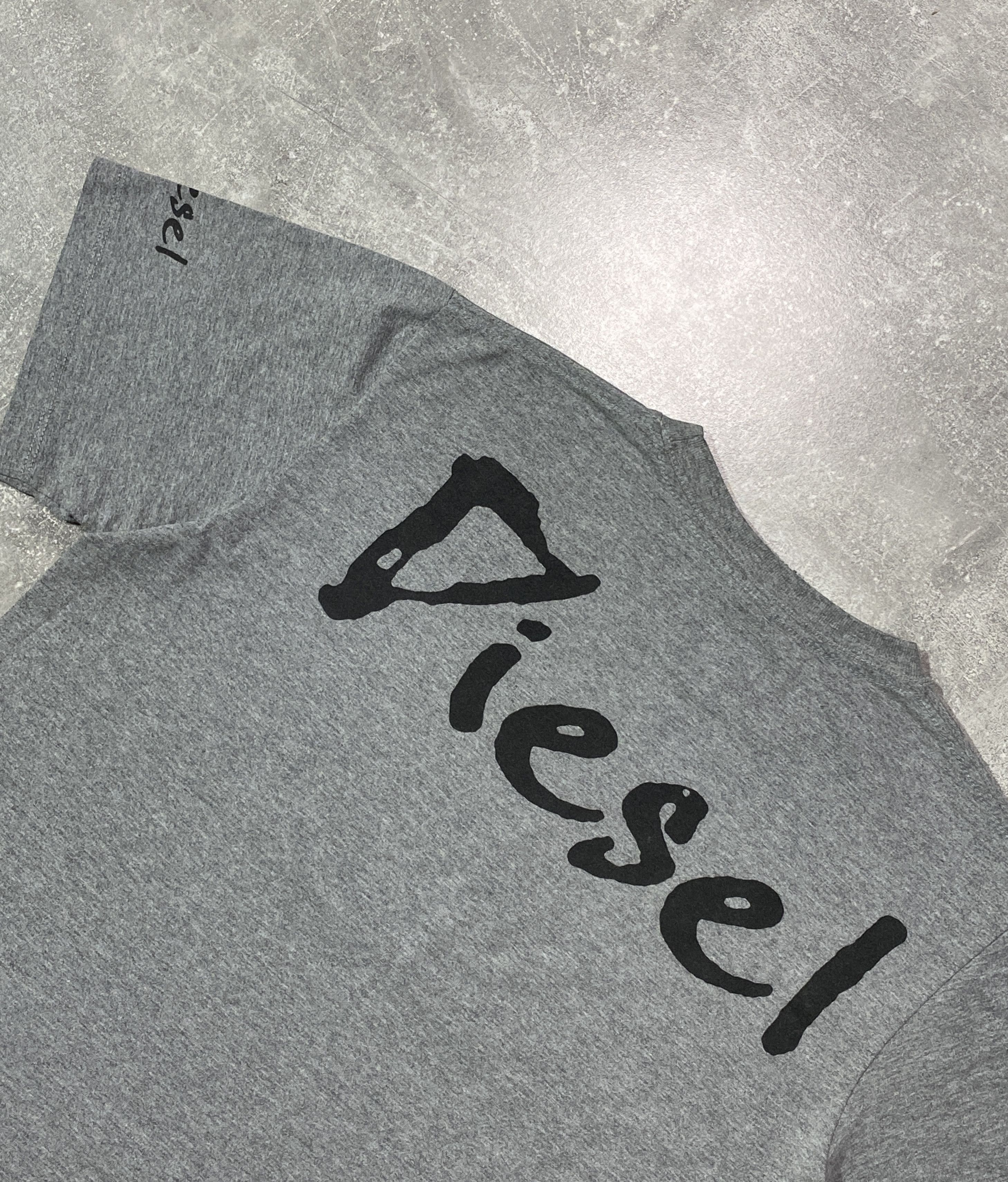 Diesel Vintage Y2K DIESEL PUNK FACE T-Shirt Size US L / EU 52-54 / 3 - 5 Thumbnail