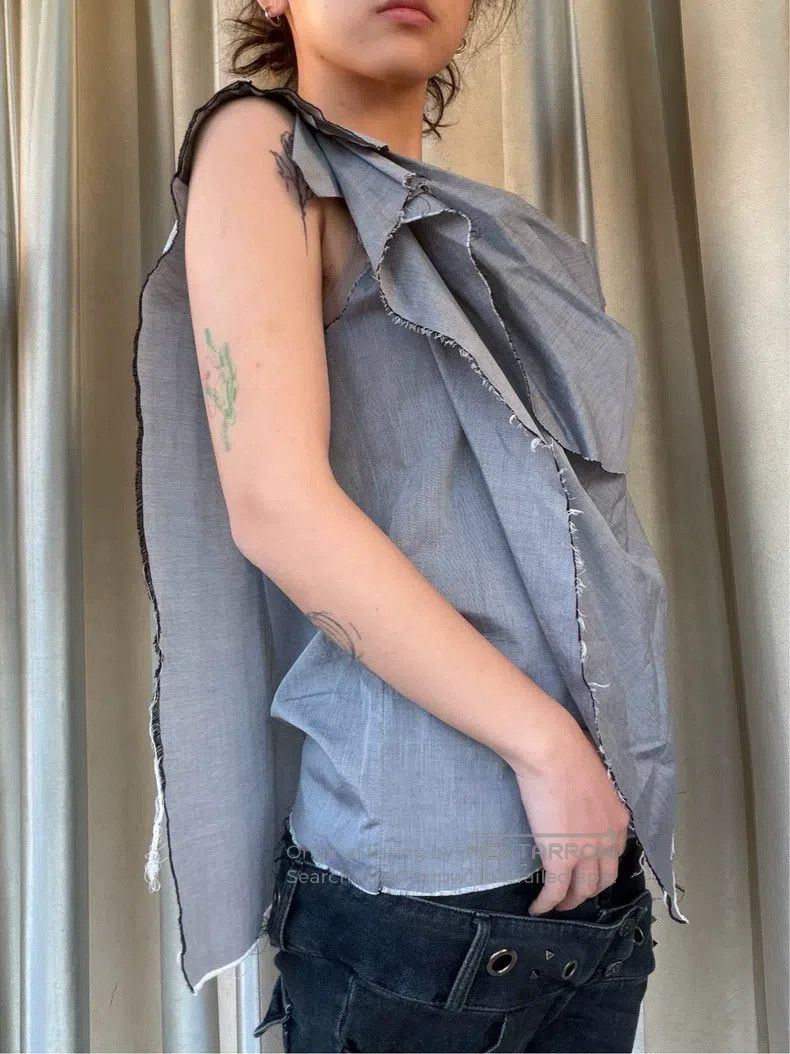 Vivienne Westwood Vivienne Westwood Vintage Cowl Neck Vest Top Size S / US 4 / IT 40 - 2 Thumbnail