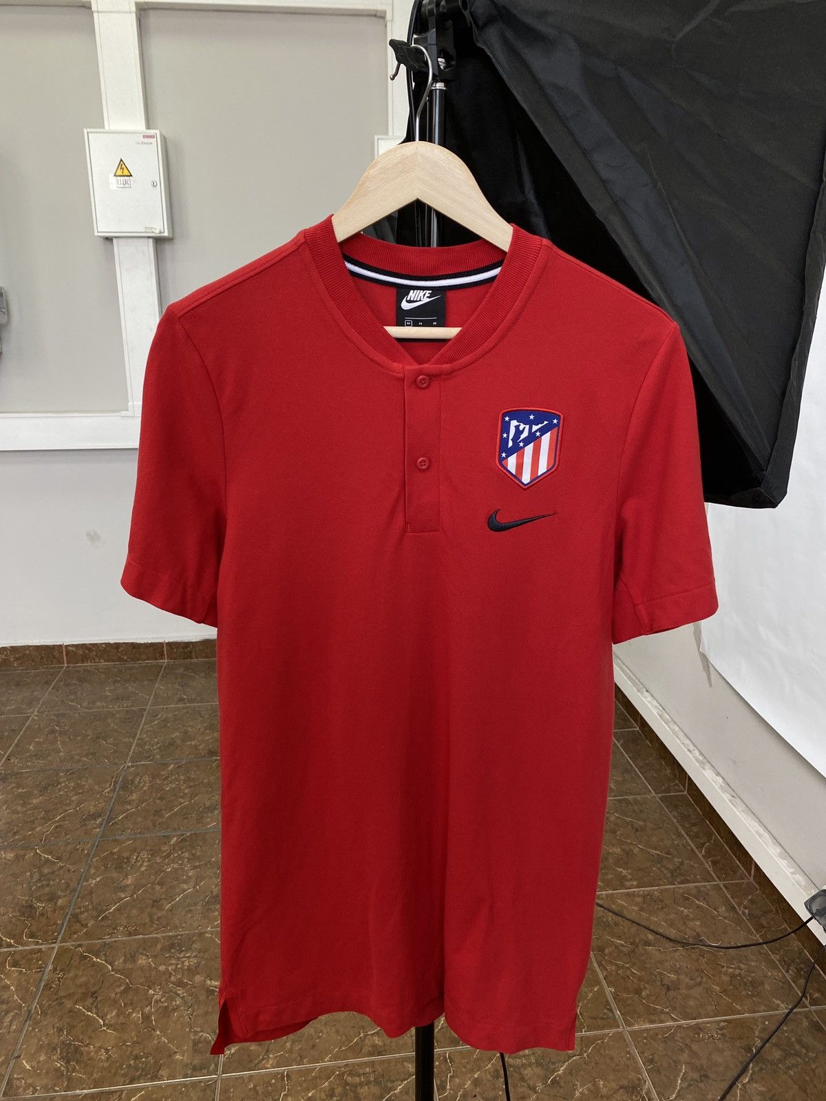 Nike Atletico Madrid Nike Polo T-Shirt Jersey Rare Retro Hype Y2K Size US M / EU 48-50 / 2 - 1 Thumbnail