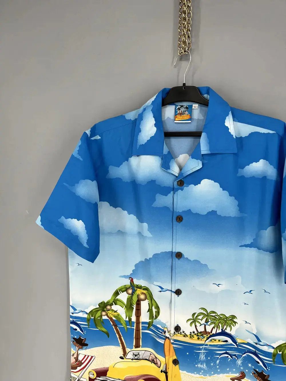 Vintage Men’s Crazy Hawaiian Shirt Short Sleeve True Face Size L Size US L / EU 52-54 / 3 - 6 Thumbnail