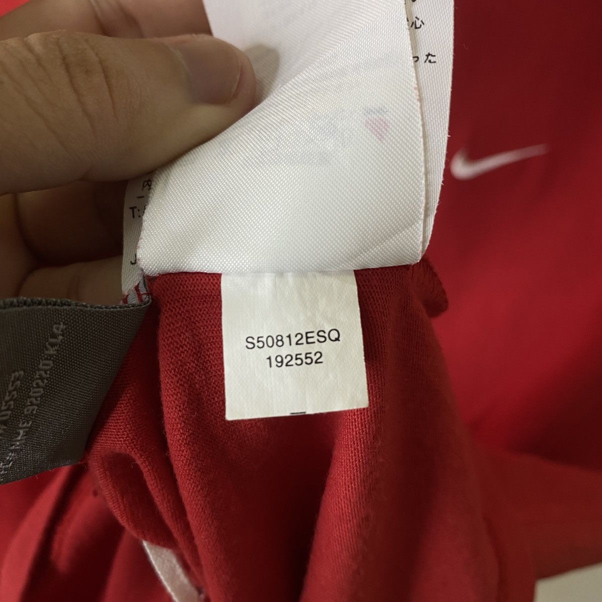 Nike Vintage Y2K Nike Small Swoosh Reversible T Shirt Size US M / EU 48-50 / 2 - 12 Thumbnail