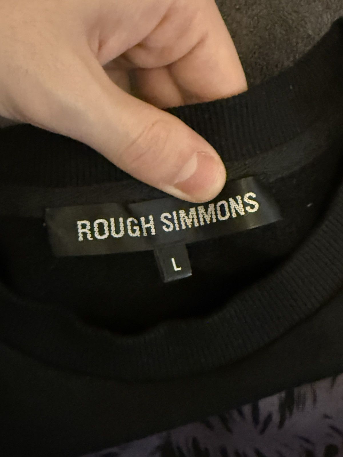 Rough Simmons Rough simmons sword man crewneck Size US L / EU 52-54 / 3 - 3 Thumbnail