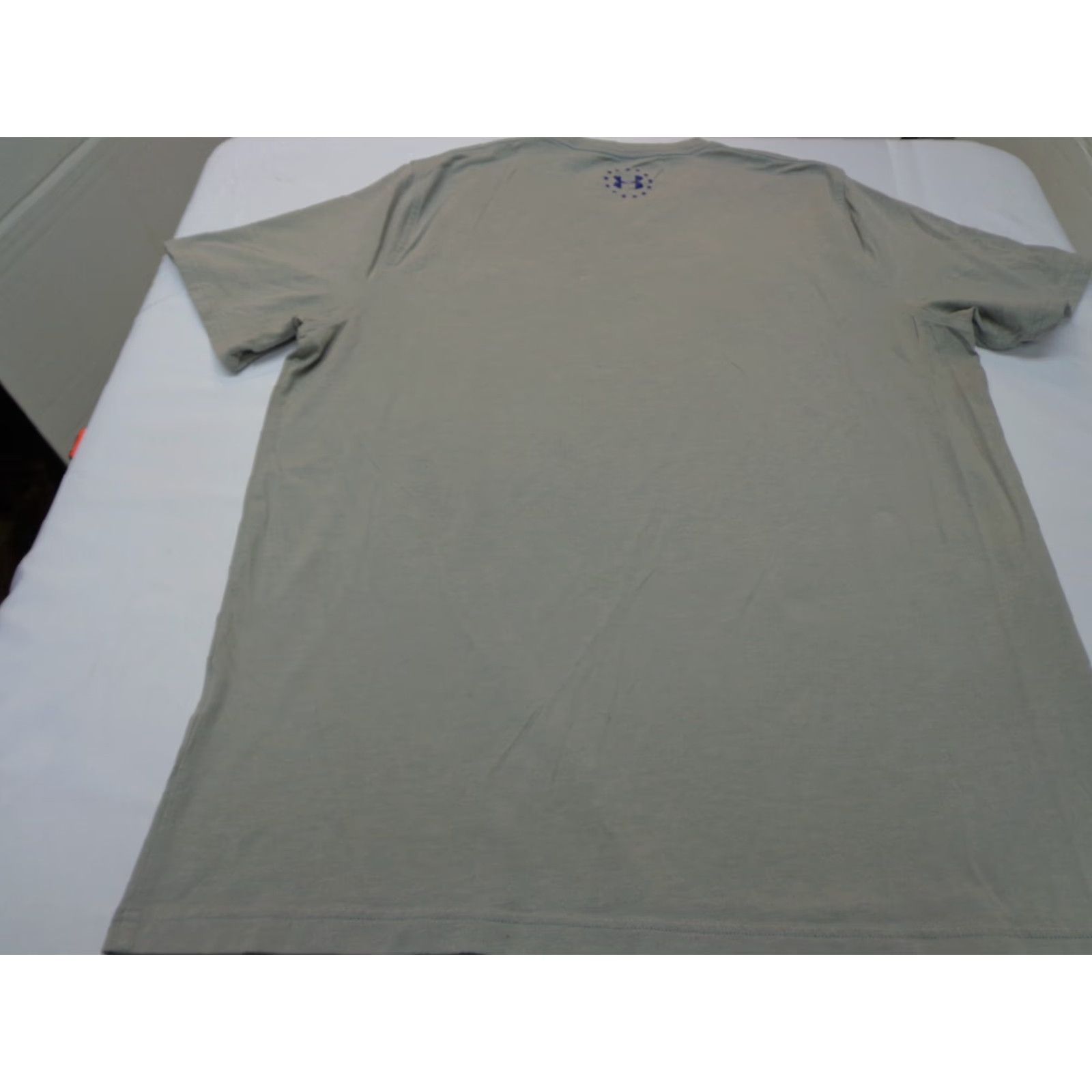 Under Armour Under Armour T Shirt USA Military Eagle Heat Gear Size Large Loose FLAW Size US L / EU 52-54 / 3 - 7 Thumbnail