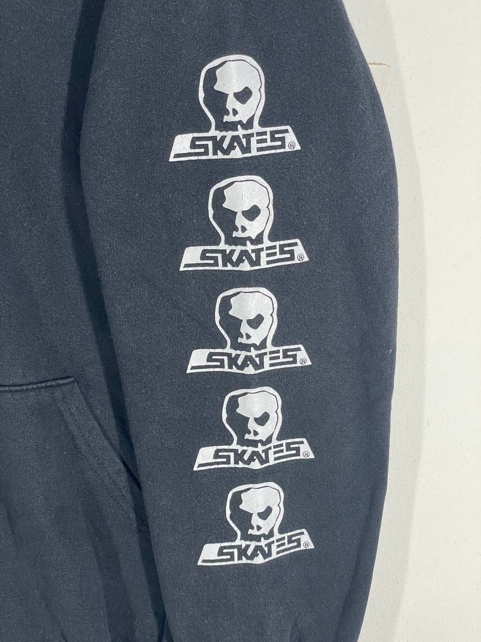 Other Vintage skull skateboard hoodie jumper size M Size US M / EU 48-50 / 2 - 6 Thumbnail