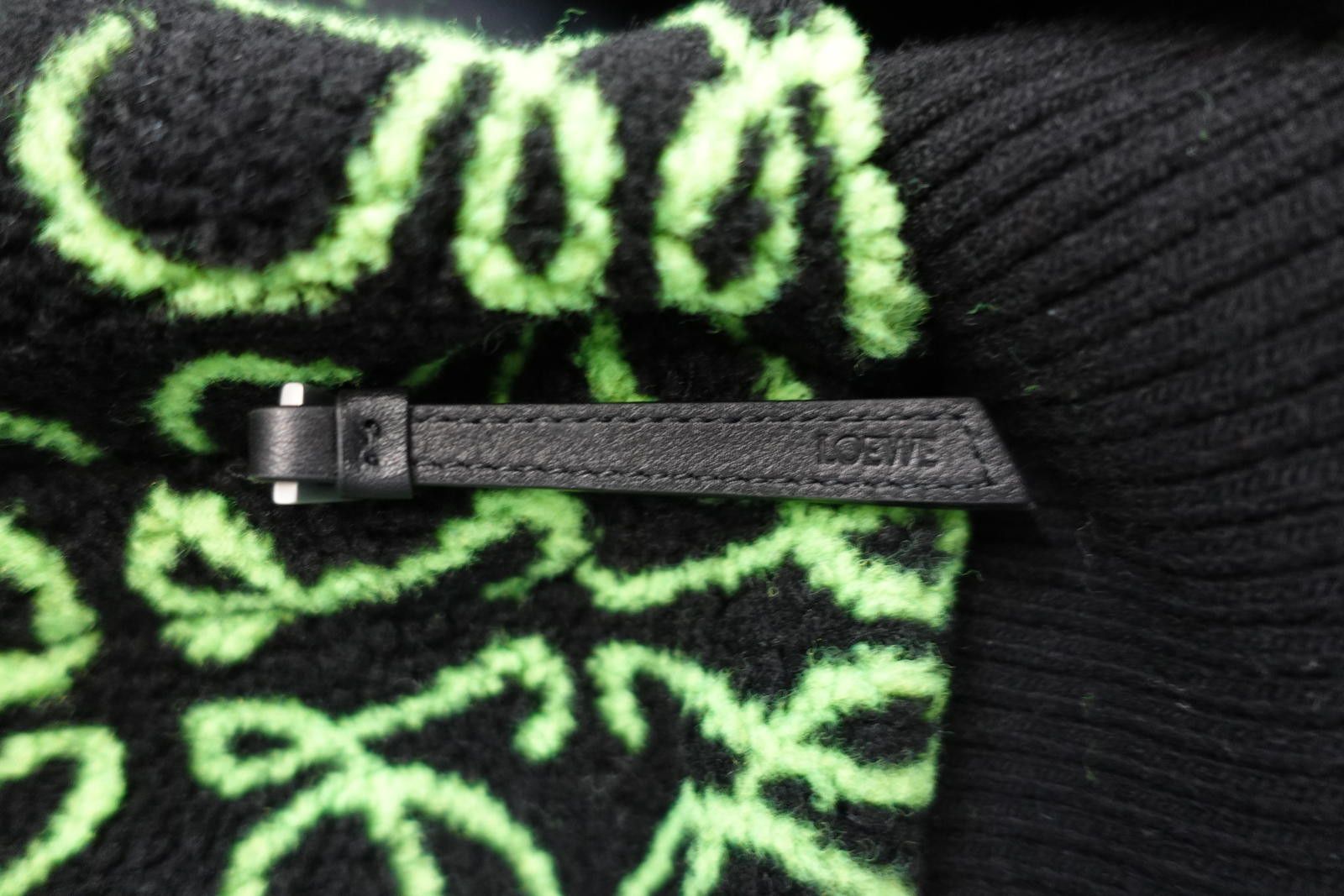 Designer LOEWE ANAGRAM JACQUARD FLEECE - GREEN/BLACK Size US L / EU 52-54 / 3 - 3 Thumbnail