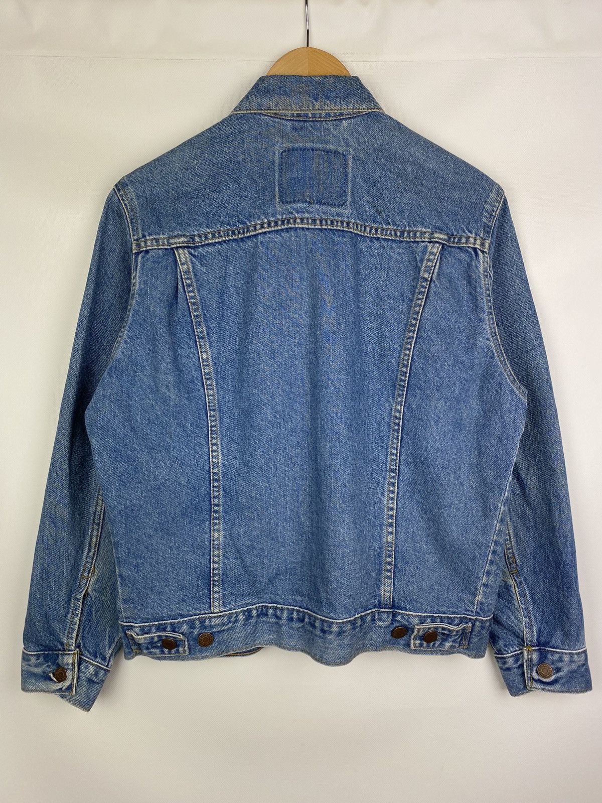 Levi's × Vintage Levis vintage men’s denim trucker jacket size Xl Size US XL / EU 56 / 4 - 13 Thumbnail