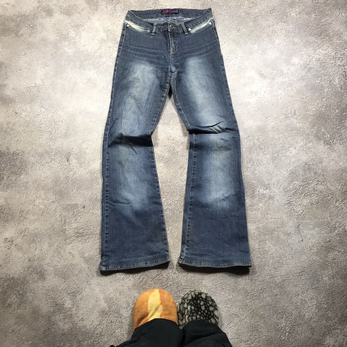 Vintage Vintage Y2K Baggy Distressed Flared Jeans Grunge Skate 28 Size 28" / US 6 / IT 42 - 2 Thumbnail