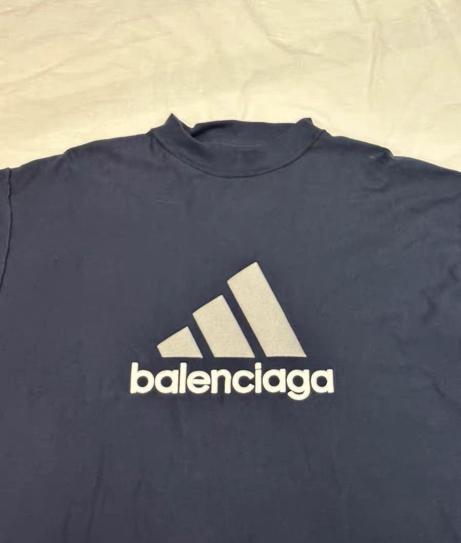 Balenciaga Balenciaga x Adidas Dark Blue Short Sleeve T-shirt Size US S / EU 44-46 / 1 - 2 Thumbnail