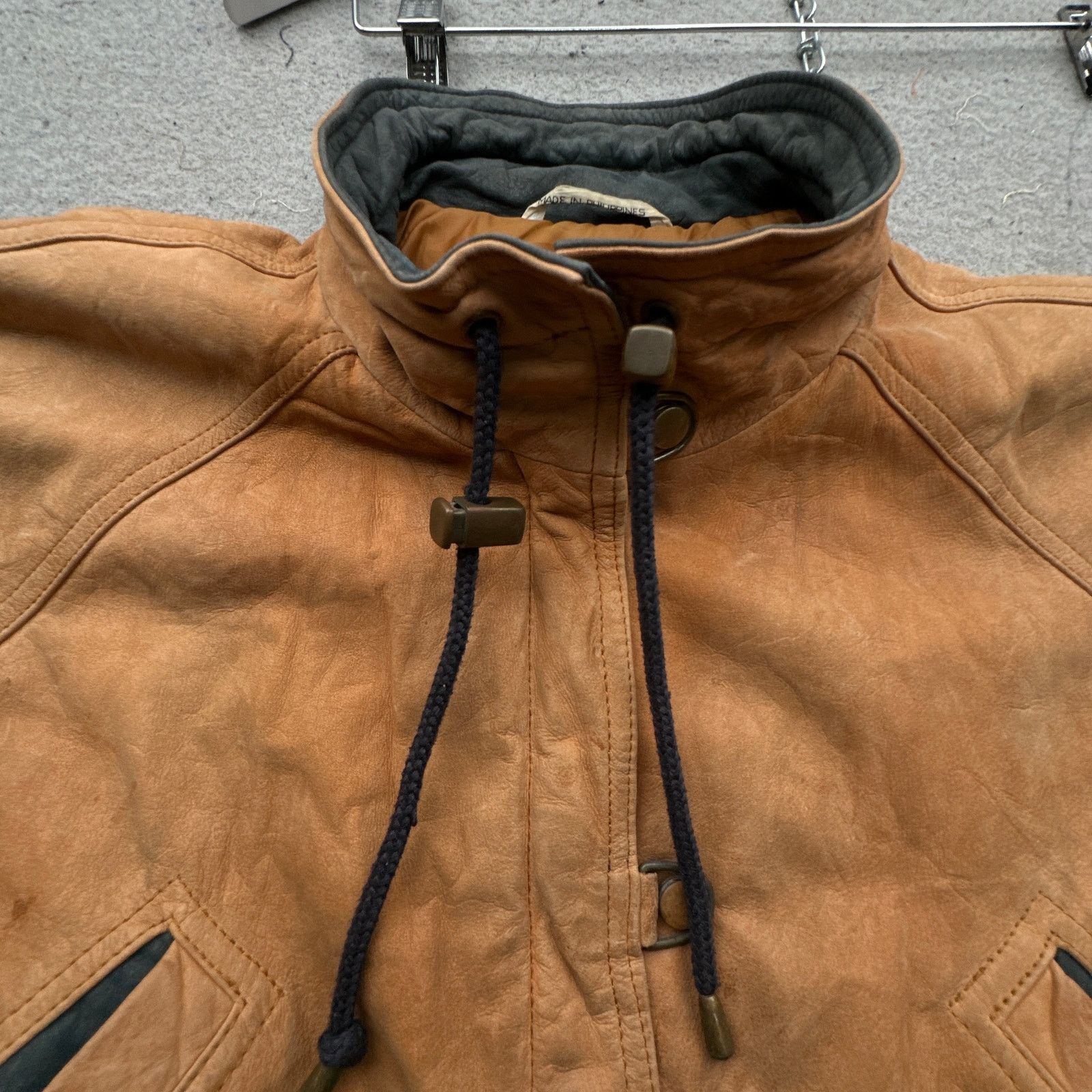 Other Vintage Brandon Thomas Two Tone Bomber Leather Jacket Small Size US S / EU 44-46 / 1 - 11 Thumbnail