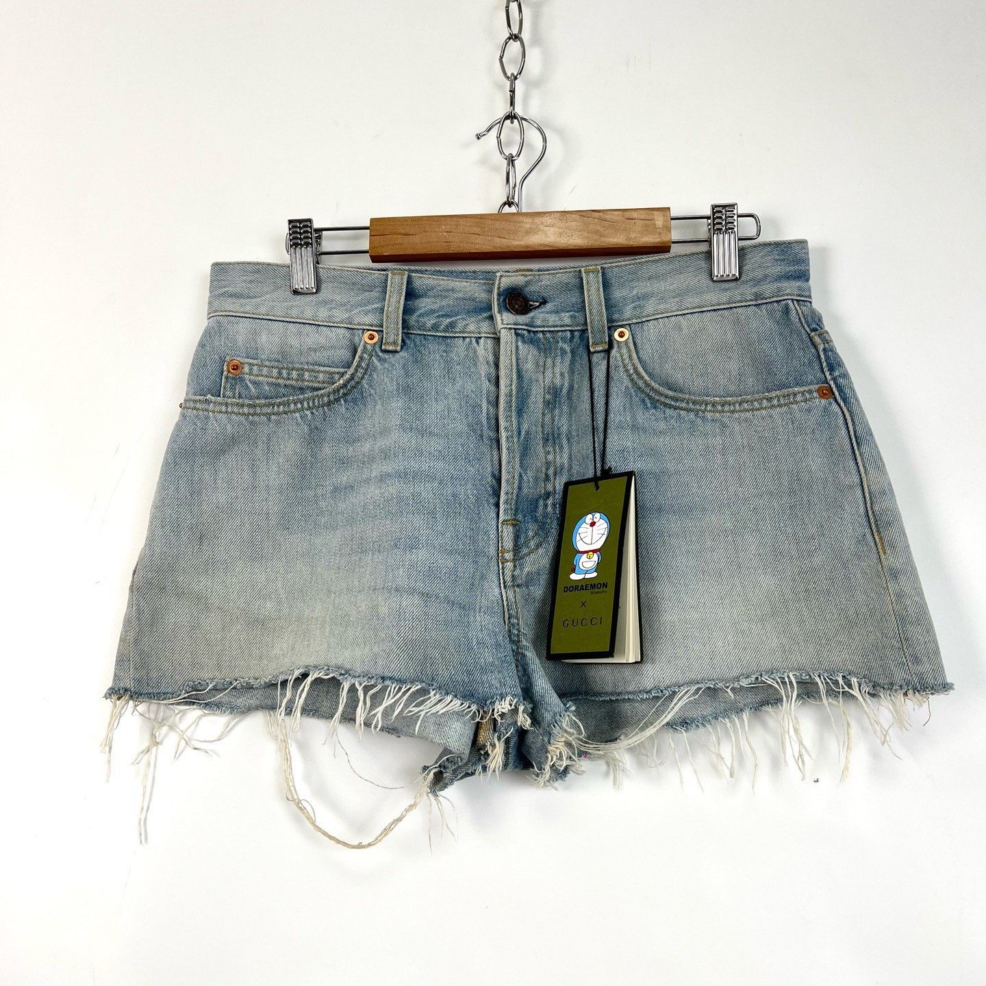 Gucci Gucci x Doraemon Blue Embroidery Denim Shorts Size 28" / US 6 / IT 42 - 1 Thumbnail