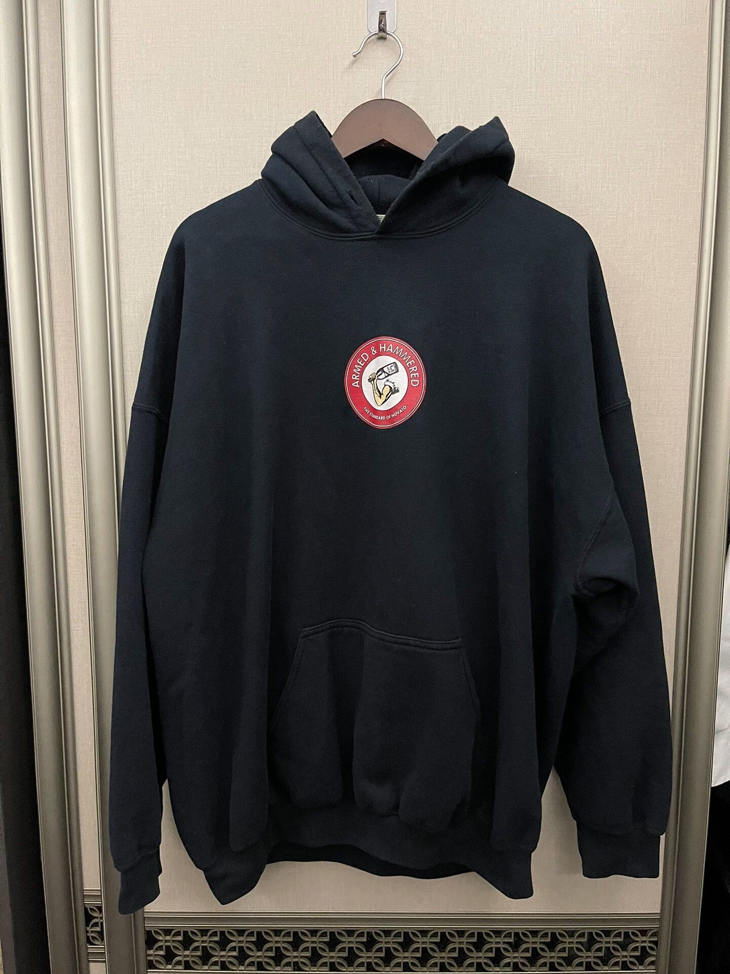 Vintage vintage black hooded sweatshirt with logo Size US XXL / EU 58 / 5 - 1 Thumbnail
