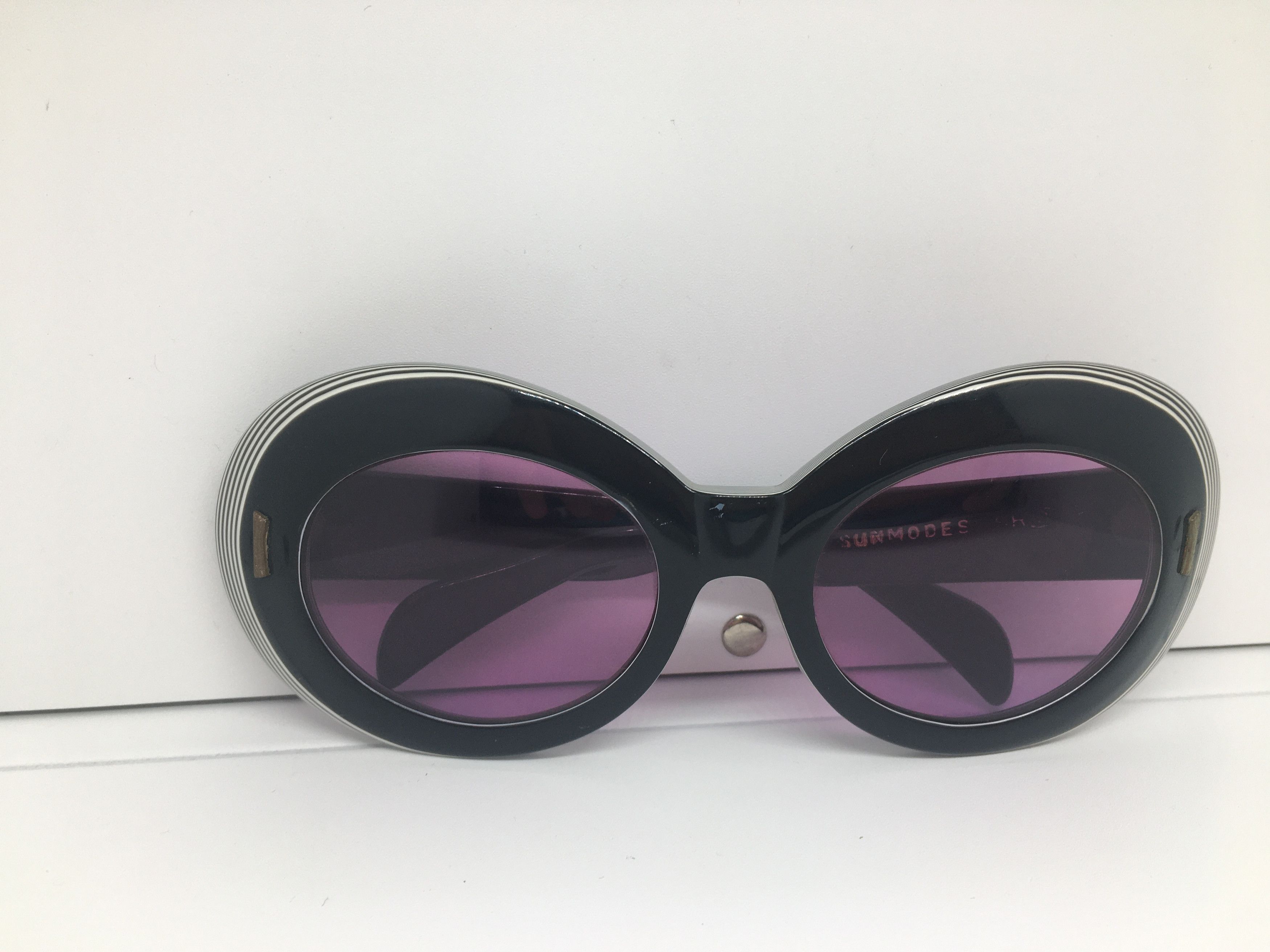 Vintage Vintage SUNMODES Oversize Oval Sunglasses Frame Size ONE SIZE - 7 Thumbnail