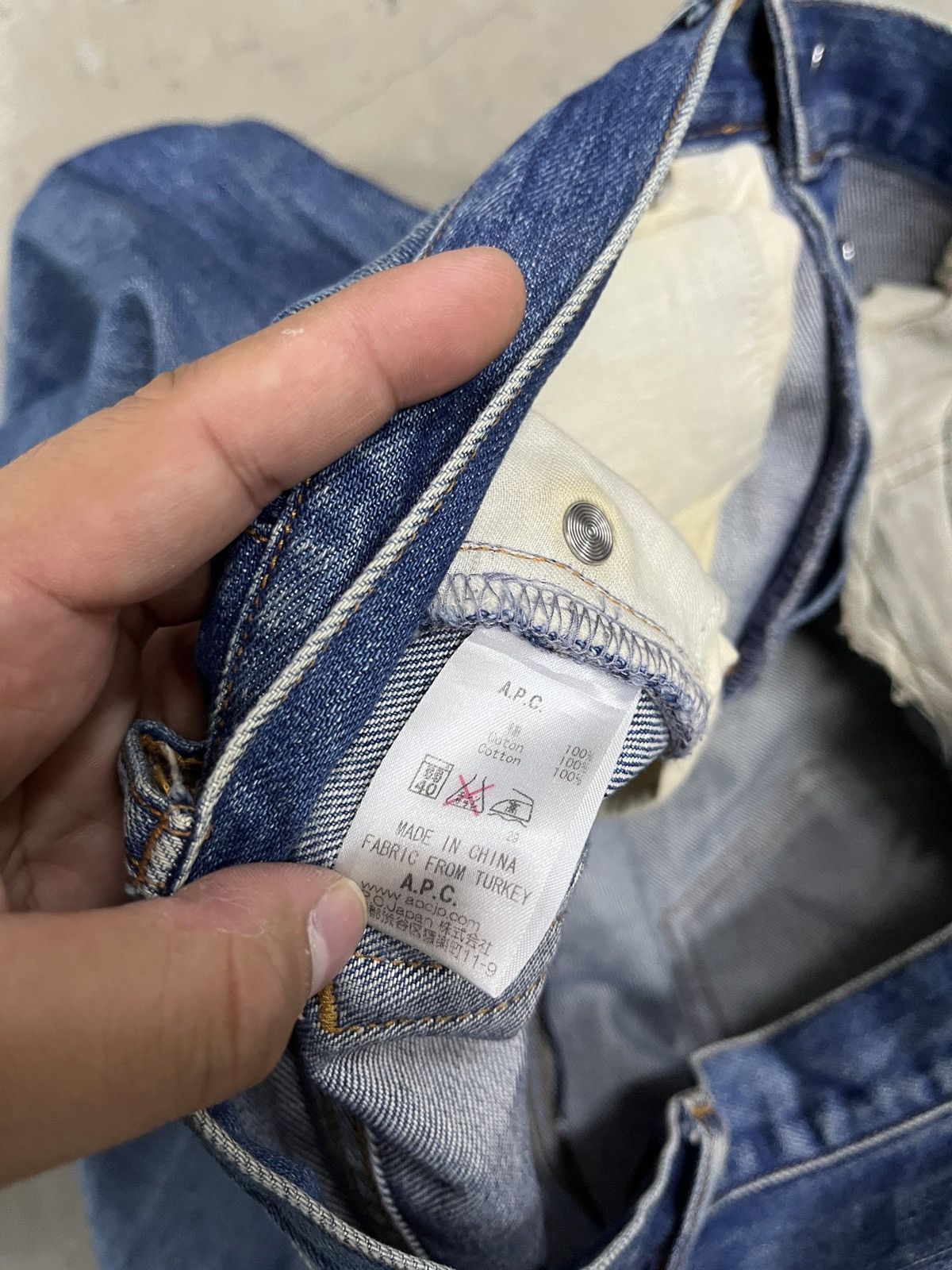 A.P.C. A.P.C Raw Denim Honeycomb Contrast Faded Straight Fit jeans Size US 32 / EU 48 - 12 Thumbnail