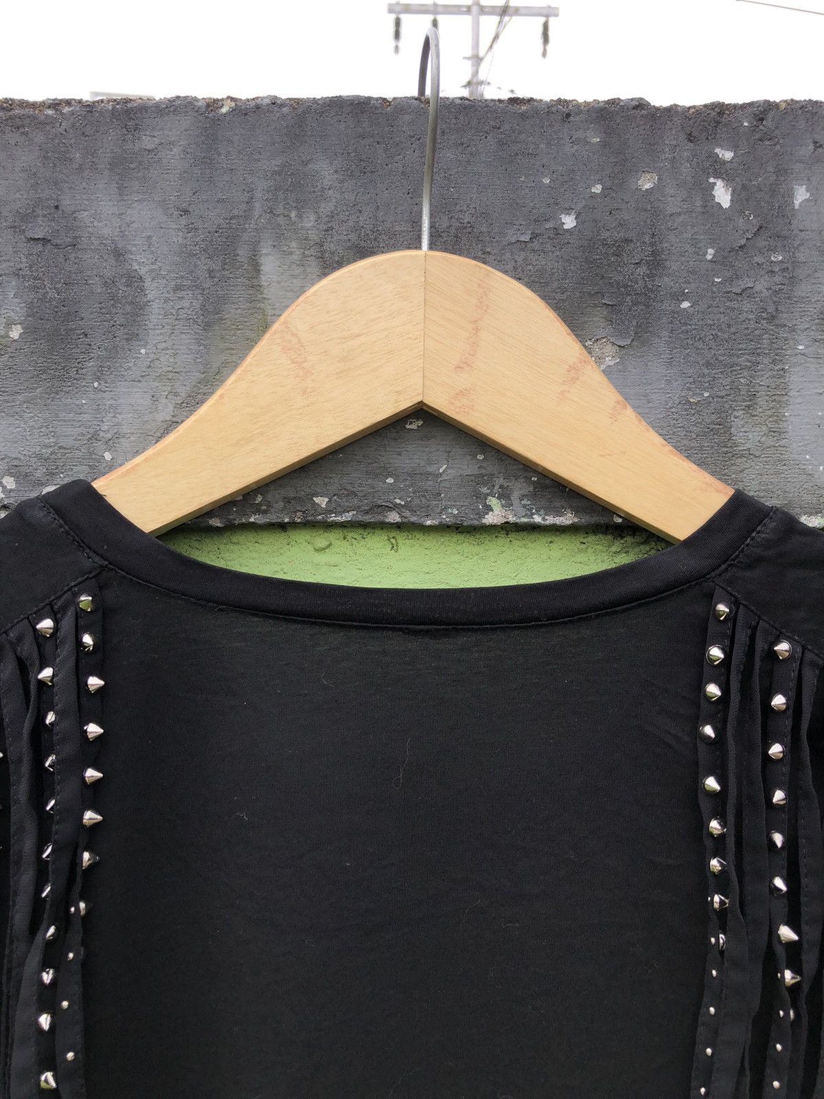 If Six Was Nine Studded Hairy Shoulder Gothic Punk Grunge Emo Style Tshirt Size M / US 6-8 / IT 42-44 - 10 Thumbnail
