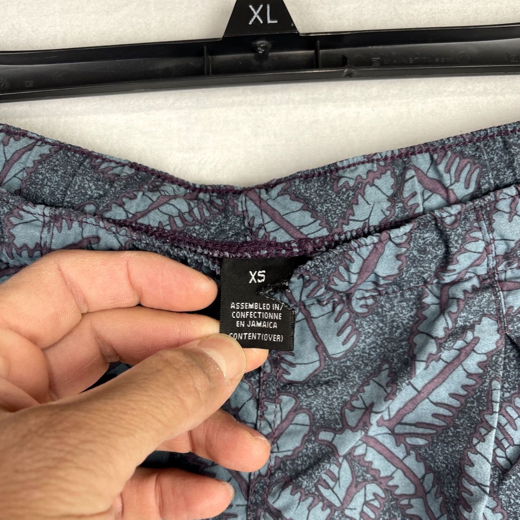 Patagonia VINTAGE Patagonia Shorts Mens XS Blue Baggies Jungle Leaf Drawstring Outdoor Size US 31 - 4 Thumbnail