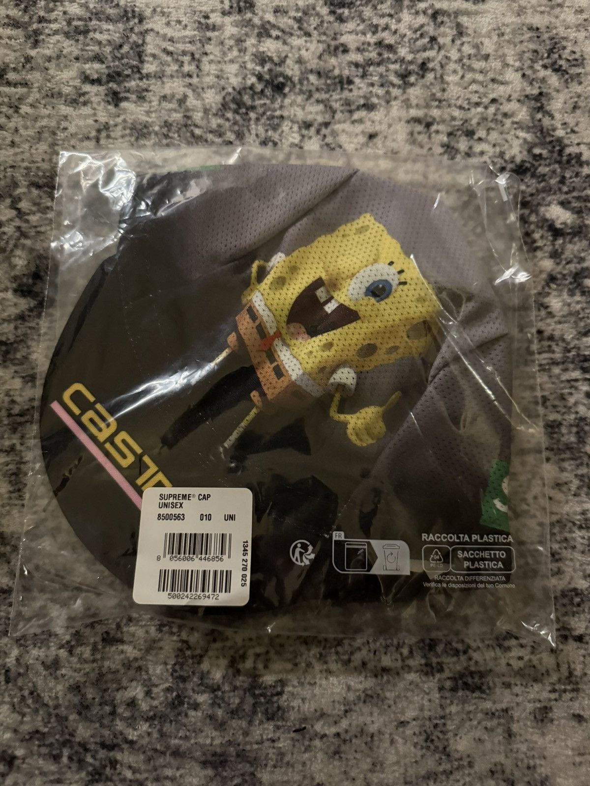 Supreme × Vintage Supreme SpongeBob SquarePants Castelli Cycling Hat Black Size ONE SIZE - 3 Thumbnail