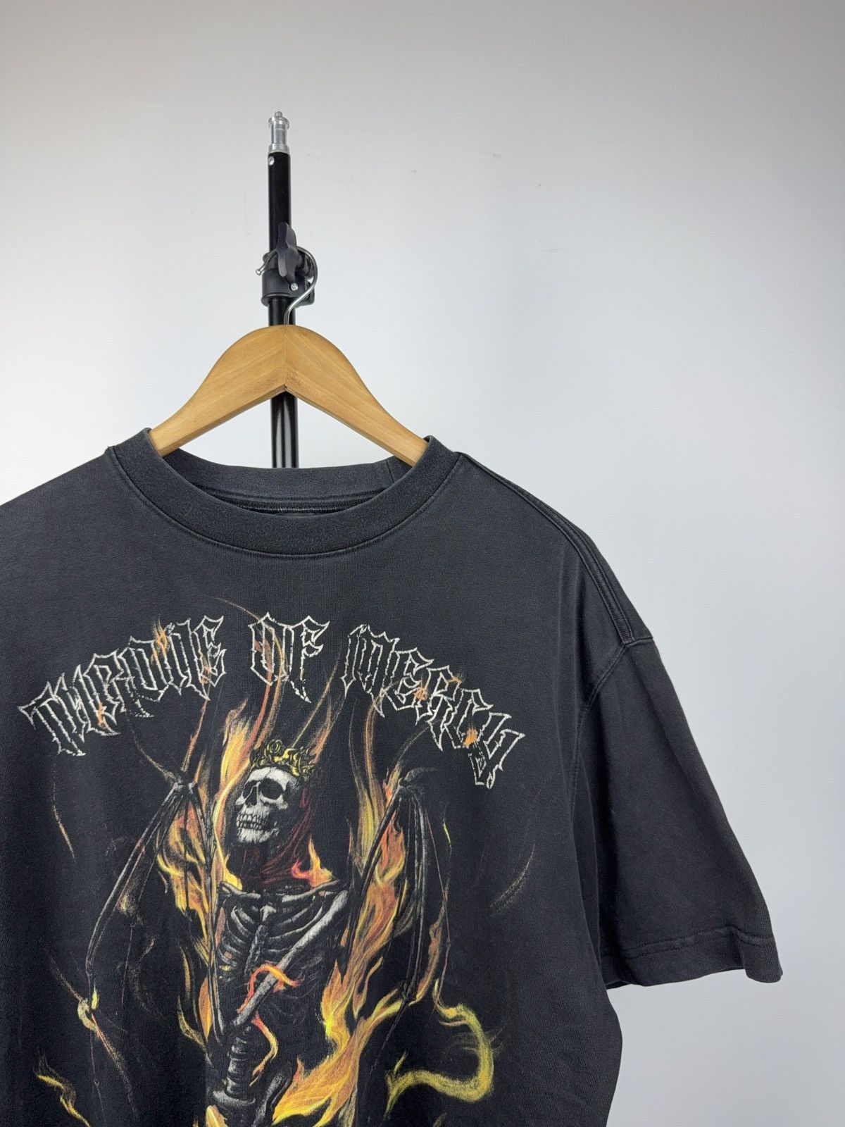 Japanese Brand 00s Reserff “Throne of Mercy” Burning Skeleton Faded Tee L Size US L / EU 52-54 / 3 - 2 Thumbnail