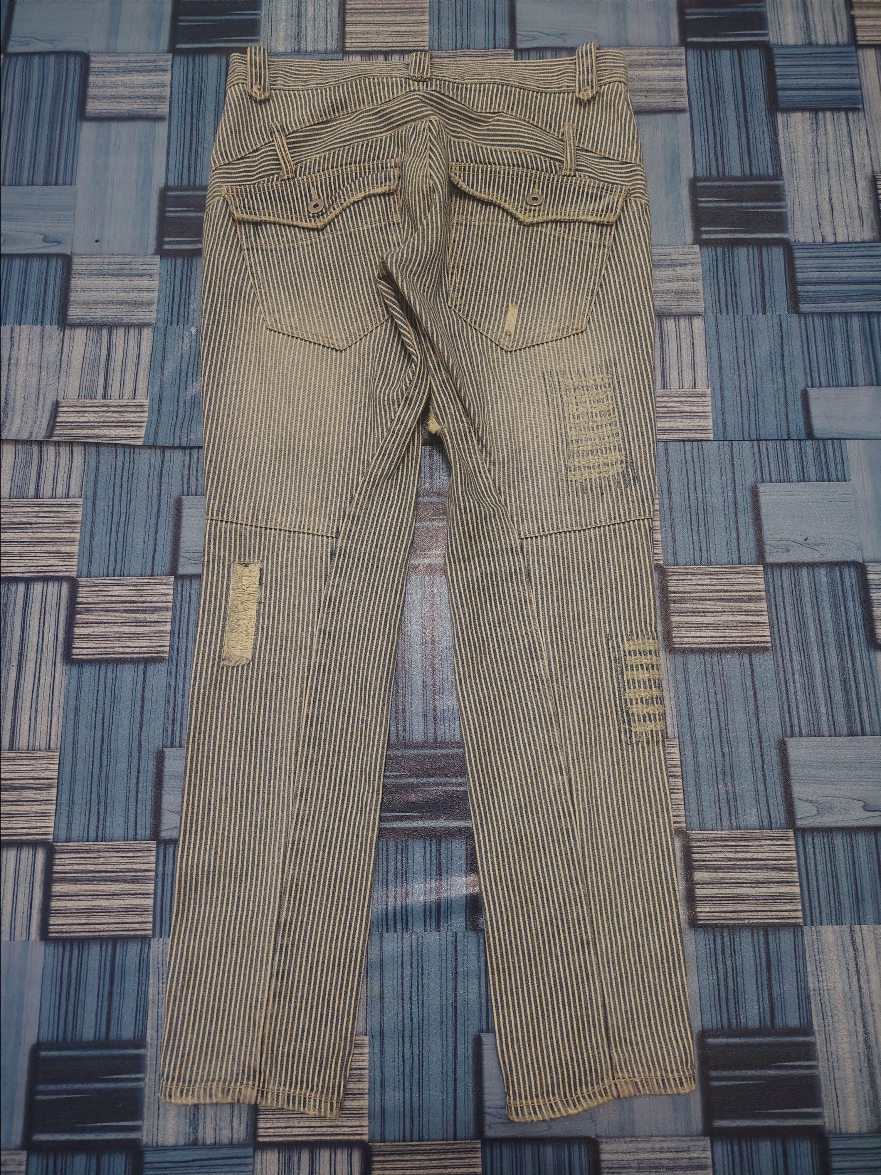 If Six Was Nine × Japanese Brand 💥Insane hickory stripe worker pants twist leg skinny design Size US 30 / EU 46 - 13 Thumbnail