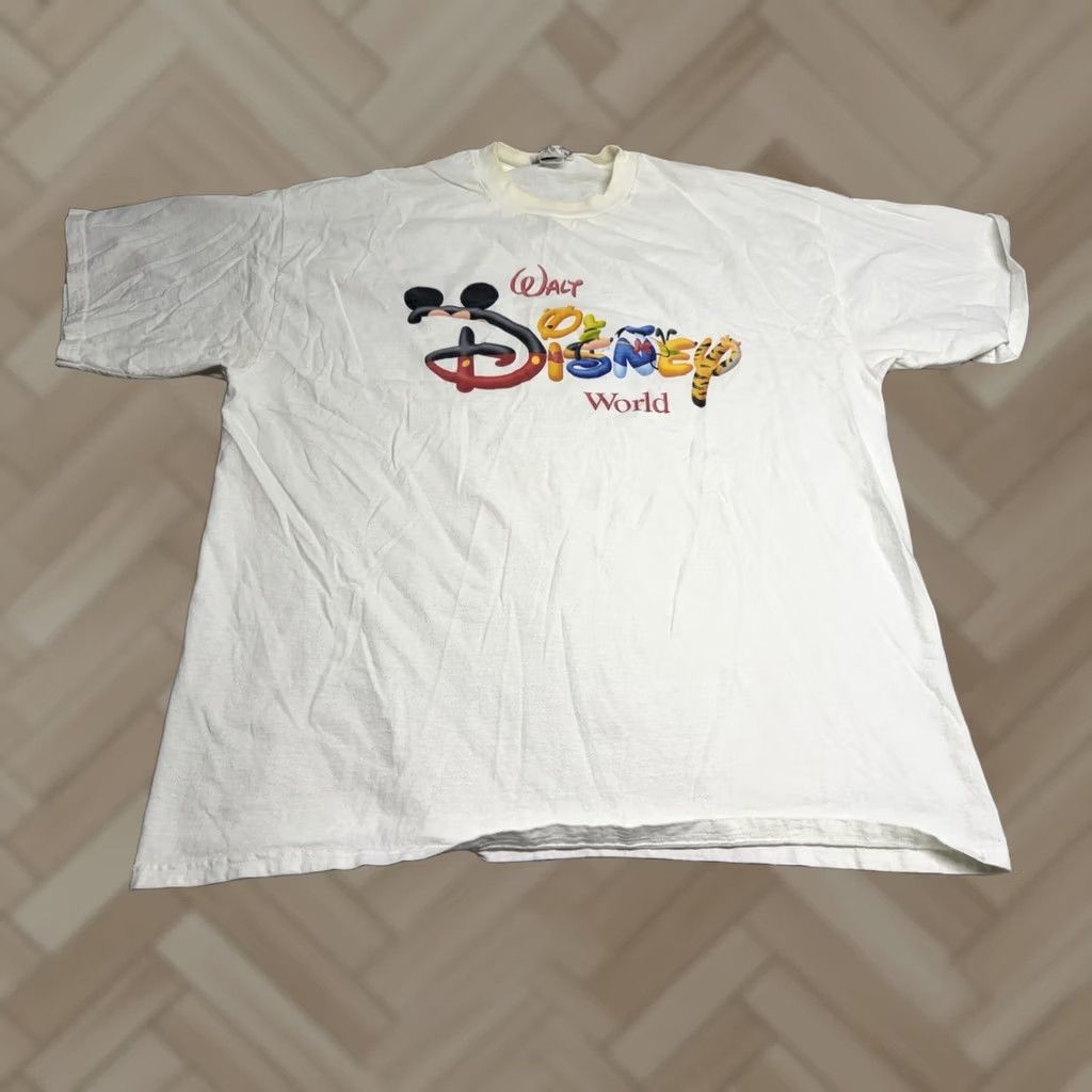 Disney VINTAGE Disney T-Shirt White 2XL Mickey Mouse Big Logo Spell Out Graphic Print Crew Neck Short Sleeve Men USA 90s Cartoon Theme Vintage Logo Shirt Size US XXL / EU 58 / 5 - 1 Thumbnail