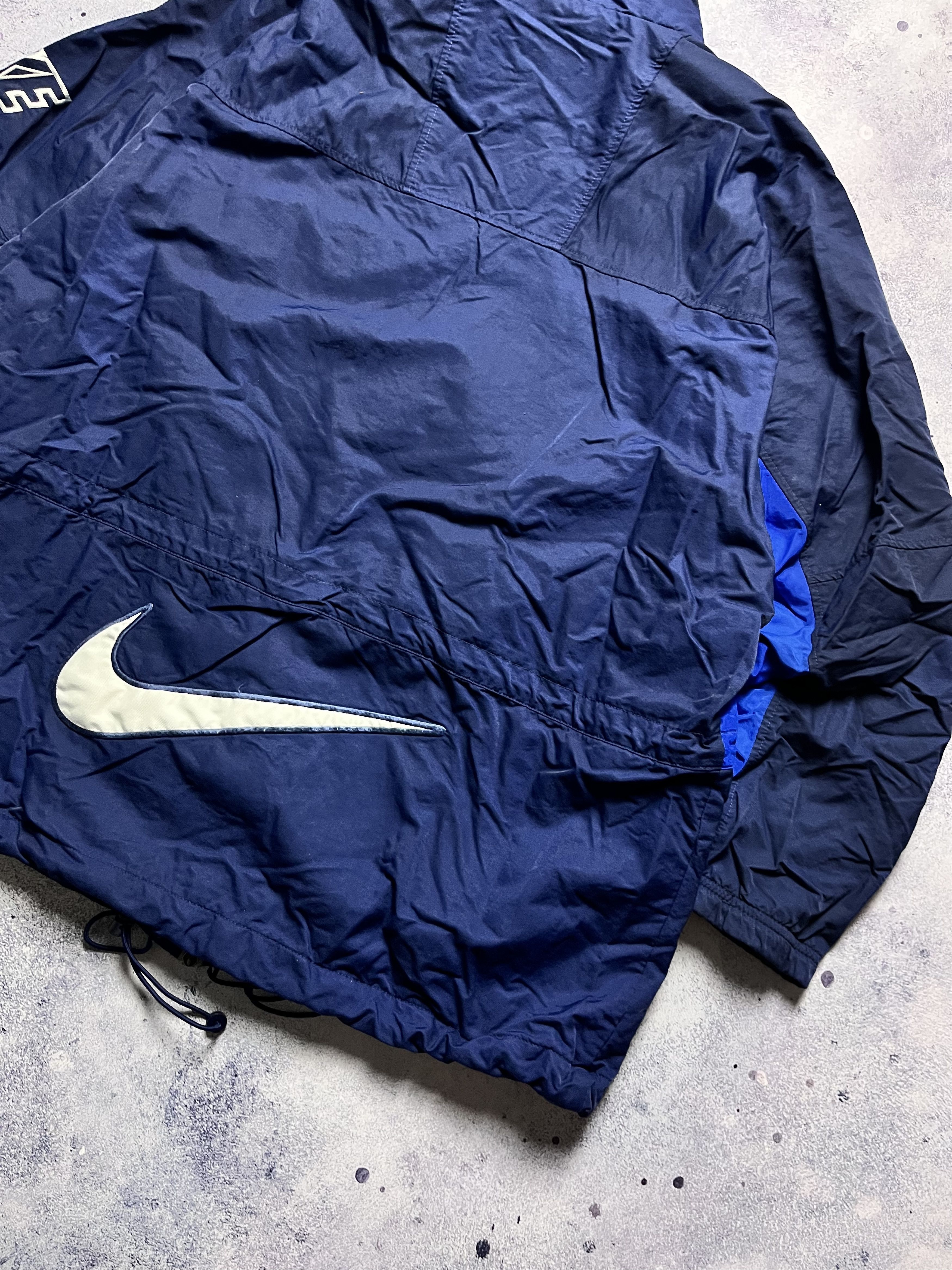 Nike Nike 90's Vintage Big Logo Oversize Windbreaker Light Jacket Size US XL / EU 56 / 4 - 10 Thumbnail