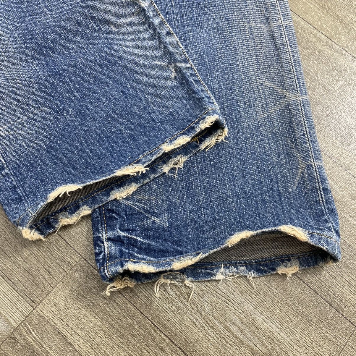 Levi's Vintage Clothing 1990s Vintage Levis 501 36x32 Distressed Faded Blue Jeans Size US 36 / EU 52 - 8 Thumbnail