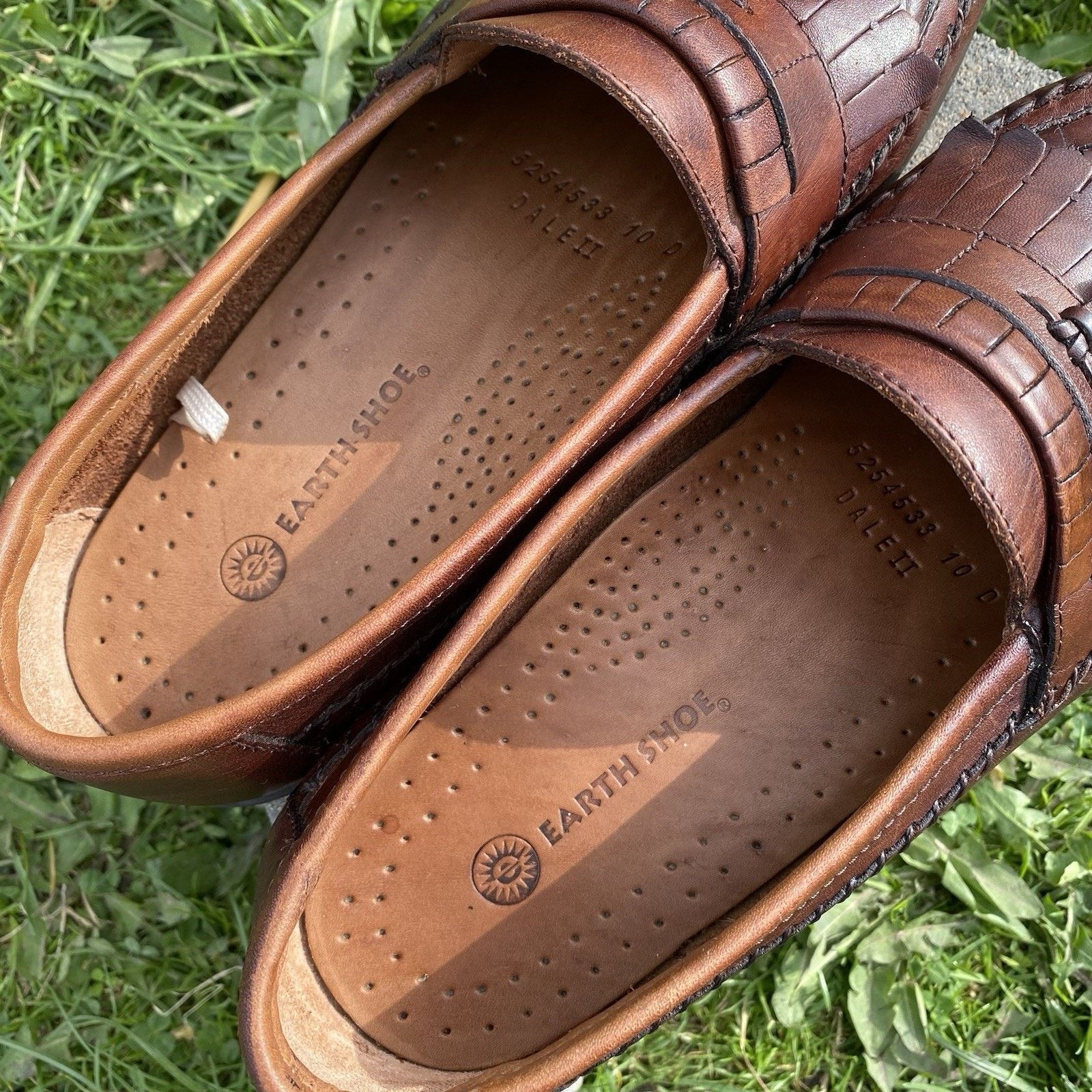 Other Men’s 10 Earth Shoe Brown Leather Tassel Loafers Woven Size US 10 / EU 43 - 3 Thumbnail