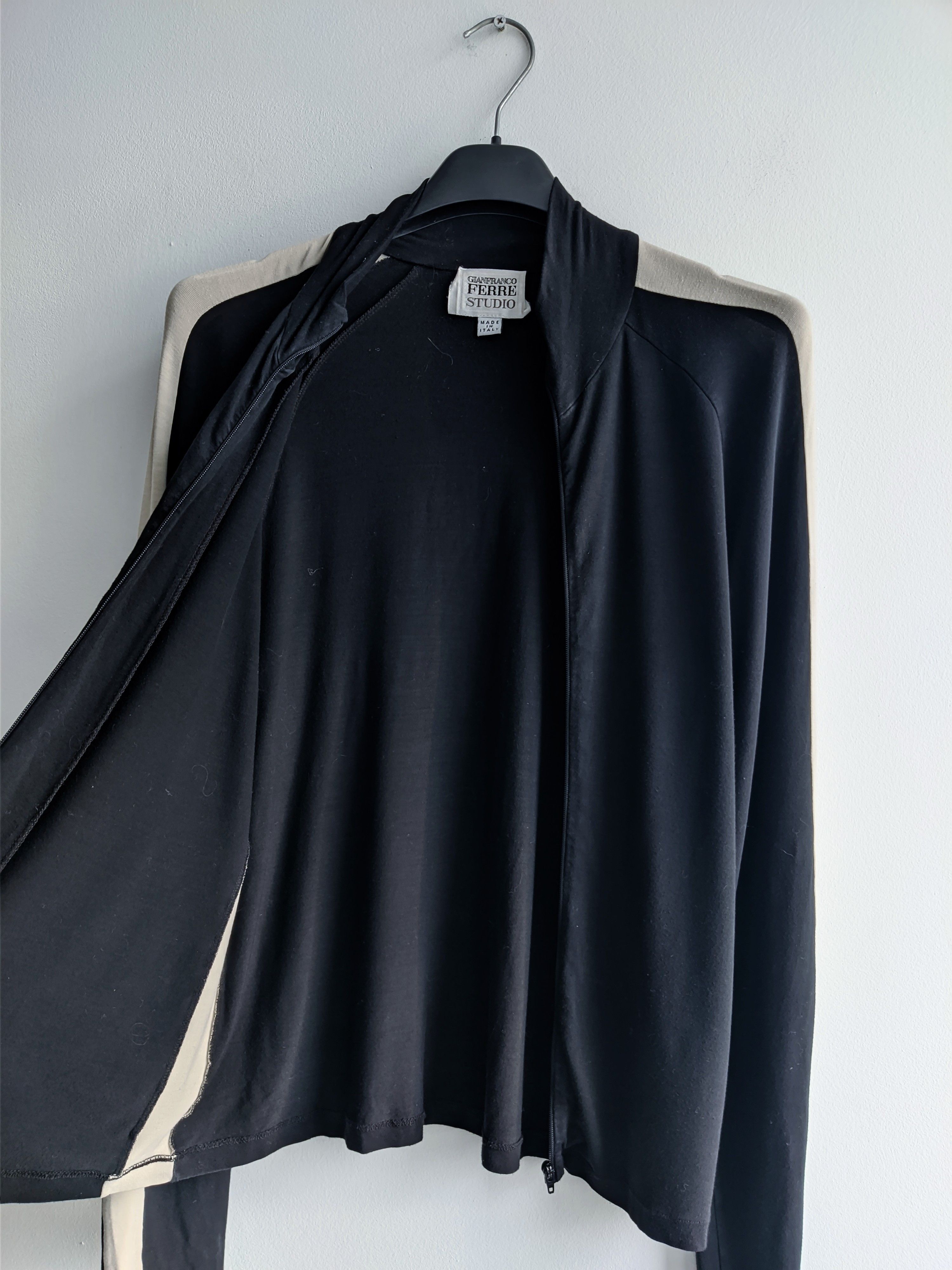 Gianfranco Ferre Gianfranco ferre zip long sleeve black vintage Size M / US 6-8 / IT 42-44 - 8 Thumbnail