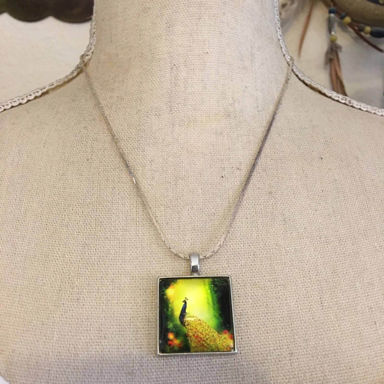 Jewelry Dome peacock pendant on silver chain necklace Size ONE SIZE - 1 Thumbnail