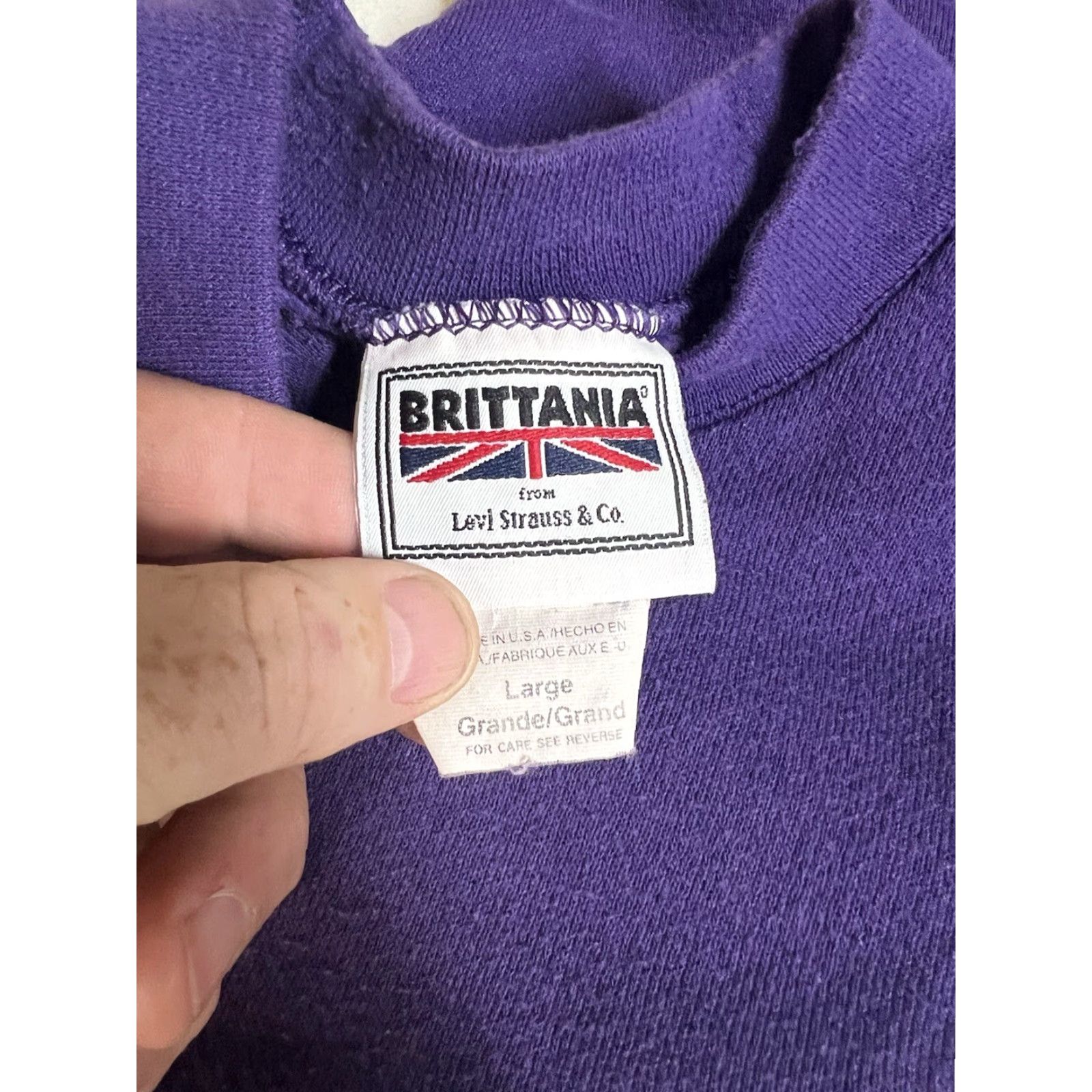 Levi's VINTAGE Levi's Sweatshirt Crew Neck Pullover Long Sleeve Purple Cotton Blend Embroidered 90s Mens Large USA Made Size US L / EU 52-54 / 3 - 4 Thumbnail