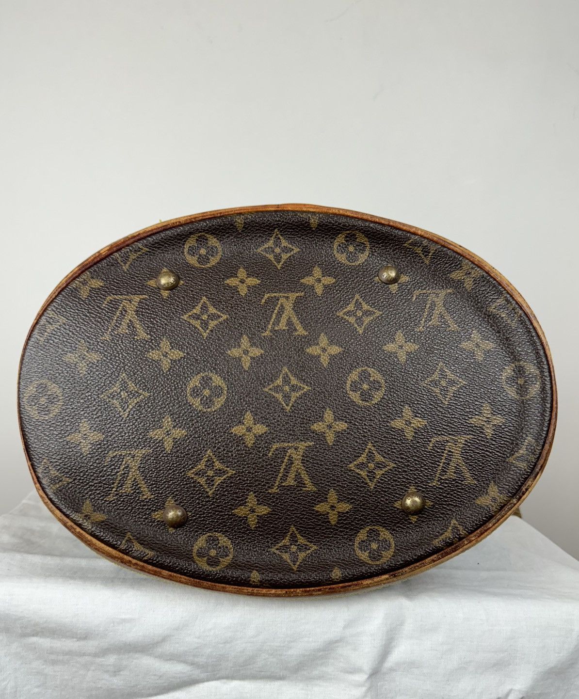 Louis Vuitton Vintage leather bag Louis Vuitton Bucket original item Size ONE SIZE - 3 Thumbnail