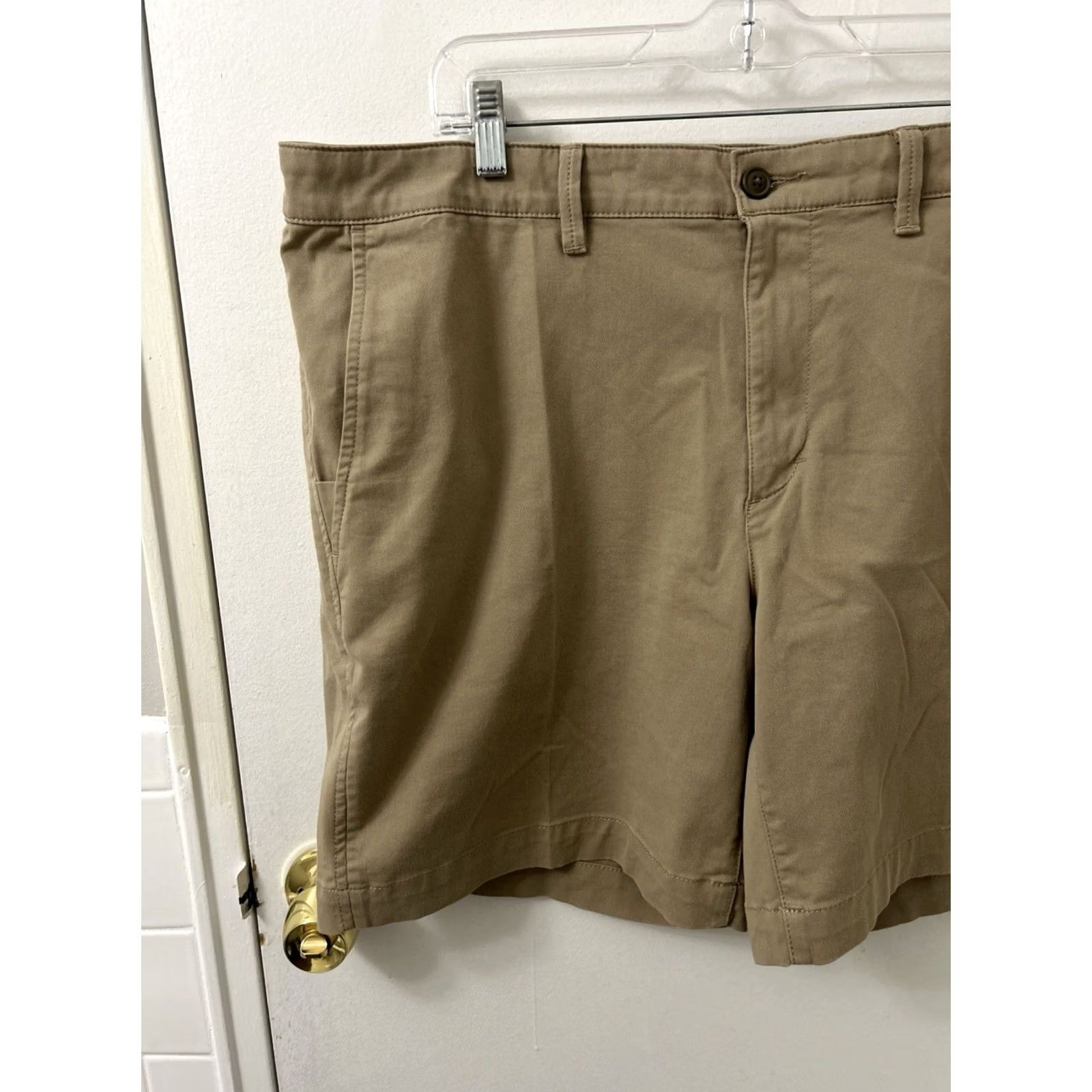 Vintage LLBean Chino Shorts Mens 40 Tan Brown Comfort Stretch 8” Inseam Casual Pocket Lightweight Size US 40 / EU 56 - 2 Thumbnail