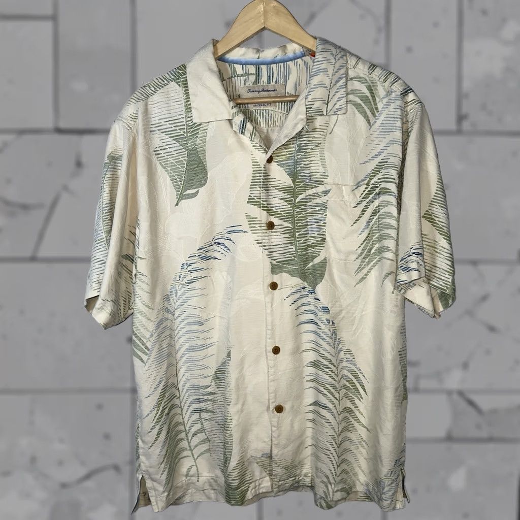 Tommy Bahama Tommy Bahama Hawaiian Shirt Mens Size L Original Fit 100% Silk Size US L / EU 52-54 / 3 - 1 Thumbnail