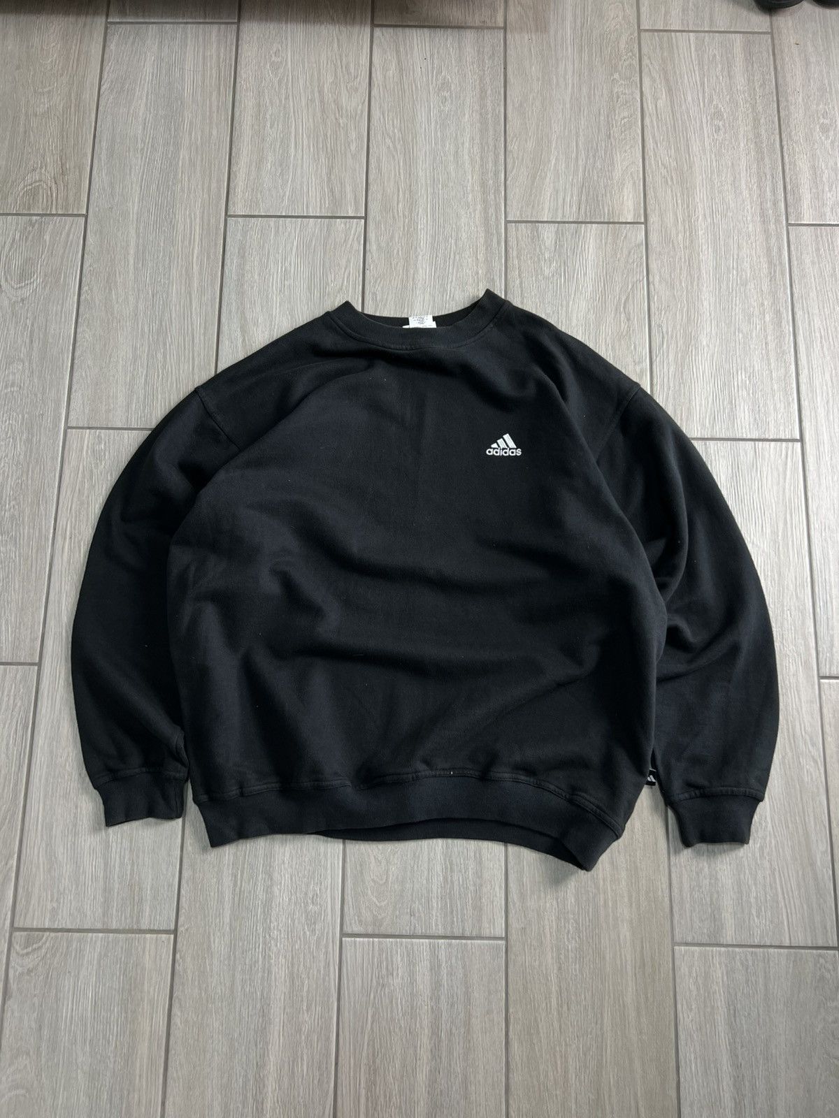 Adidas Sweatshirt Adidas Vintage Black L Size Basic Mini Logo Y2K Size US L / EU 52-54 / 3 - 6 Thumbnail