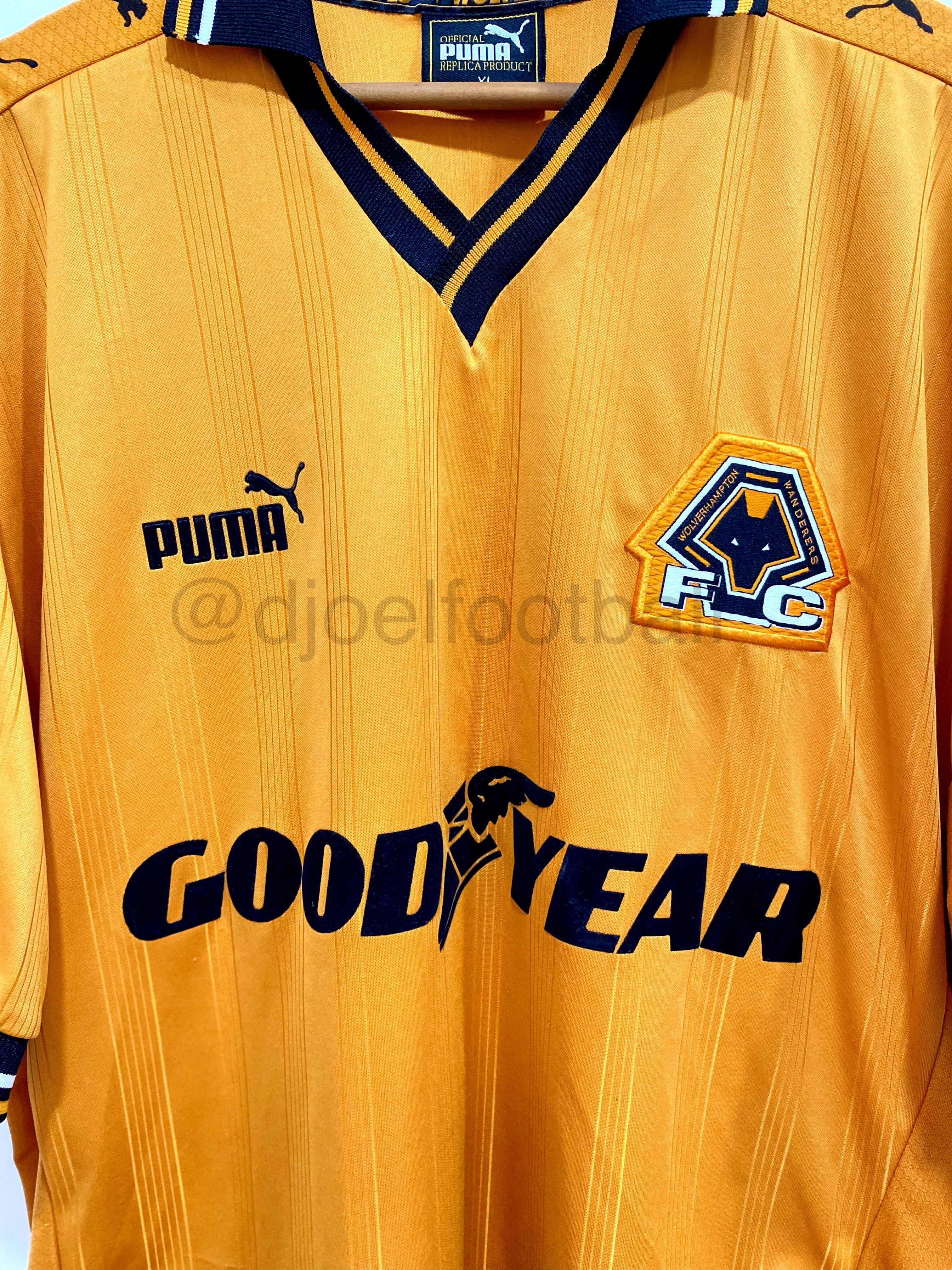 Puma × Vintage Wolverhampton Wanderers 1998 - 2000 Home Vintage Size US XL / EU 56 / 4 - 5 Thumbnail
