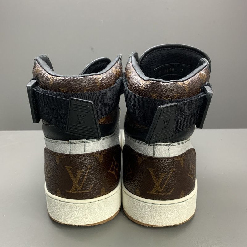 Louis Vuitton Louis Vuitton Rivoli High-Top Fashion Sneakers for Men - Size US 8 / EU 41 - 3 Thumbnail